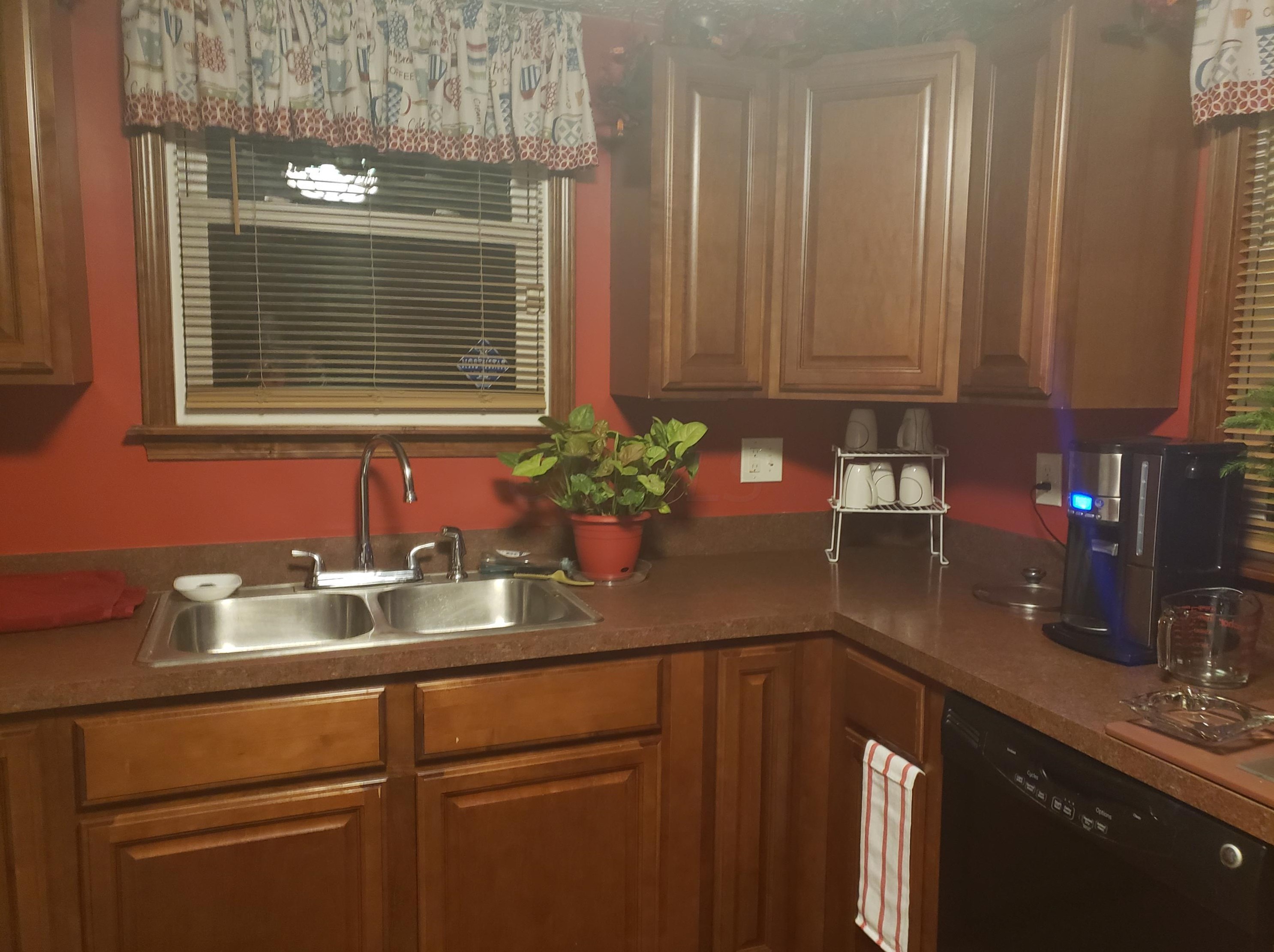 2669 Clime Rd, Columbus OH 43223-3624 exterior