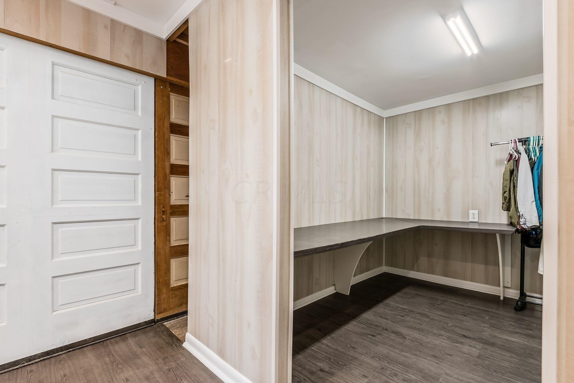 1106 Oberlin Dr, Columbus OH 43221-1630 exterior