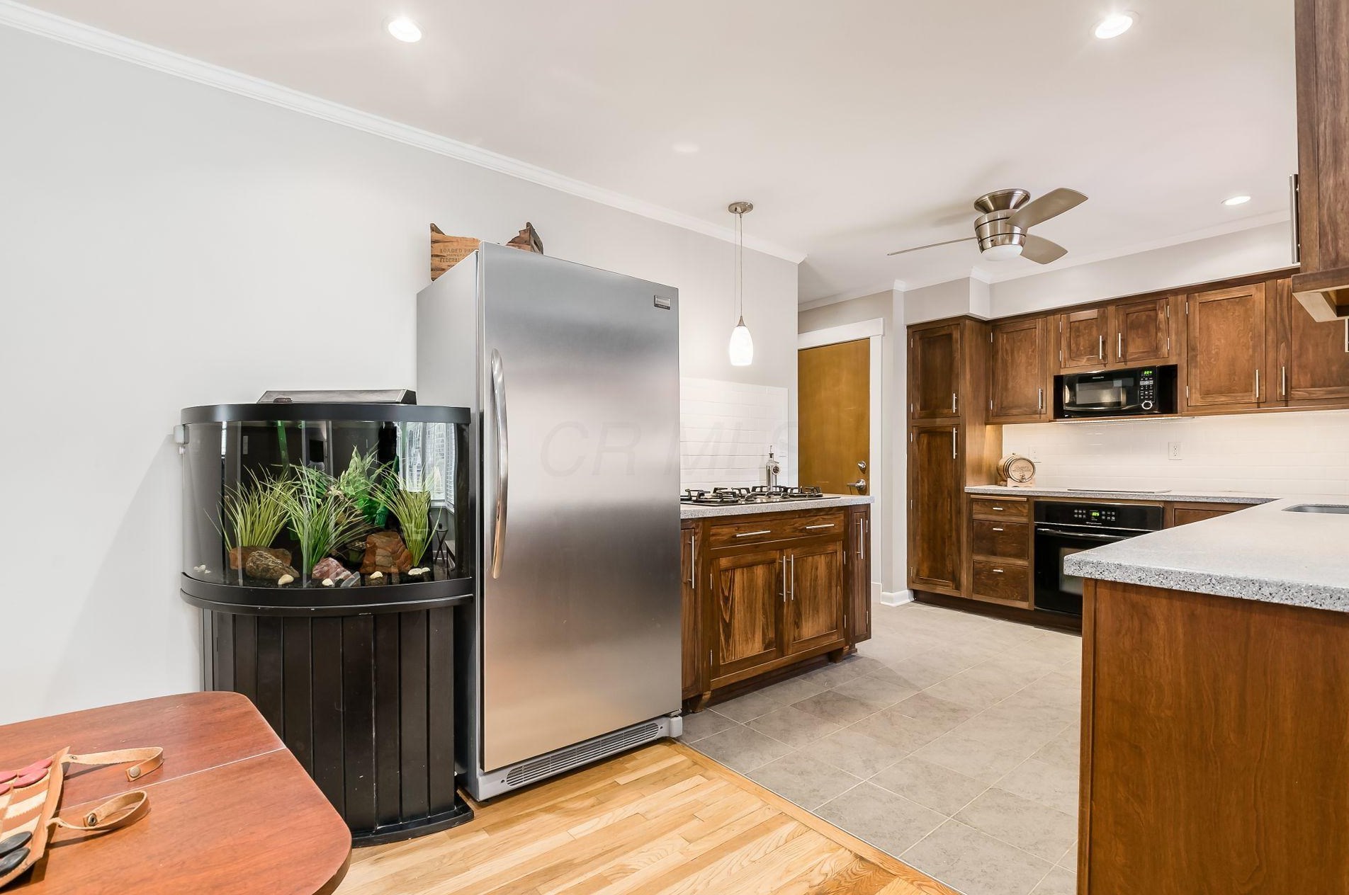 1106 Oberlin Dr, Columbus OH 43221-1630 exterior