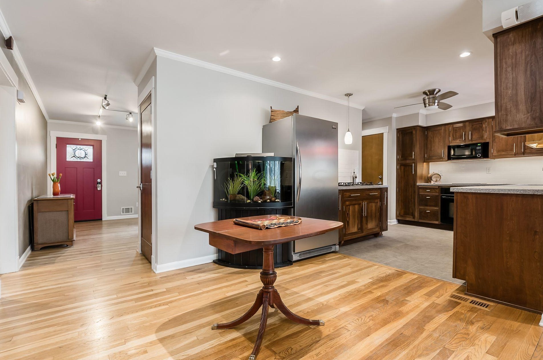 1106 Oberlin Dr, Columbus OH 43221-1630 exterior