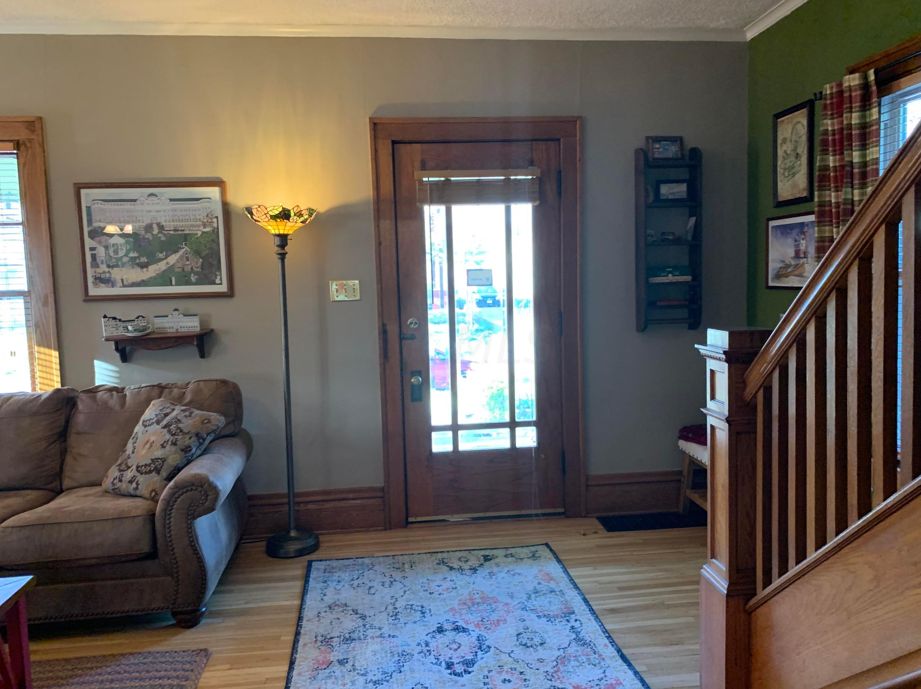 223 Como Ave, Columbus OH 43202-1231 exterior