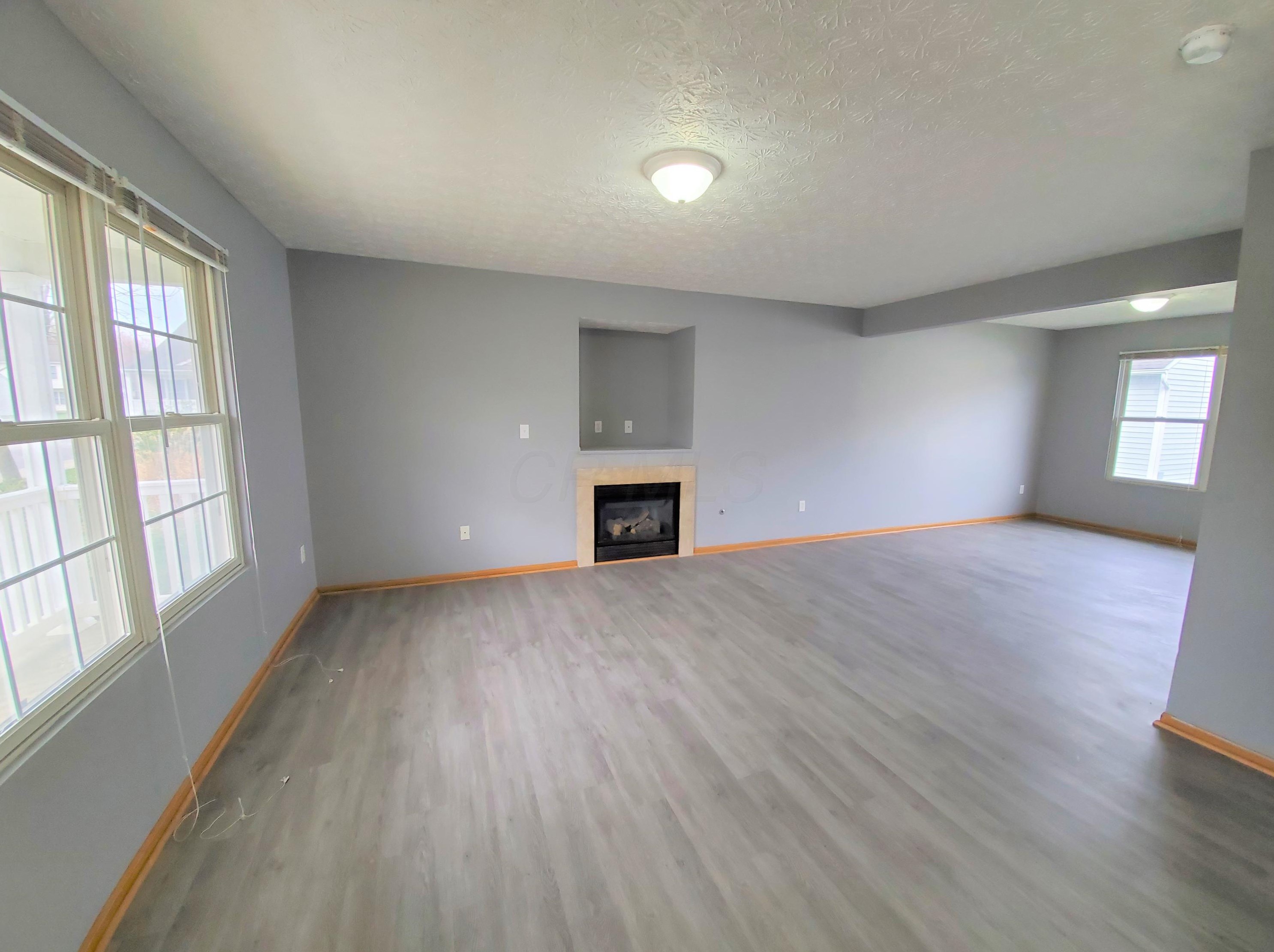 1852 Meadowlawn Dr, Columbus OH  43219-5524 exterior