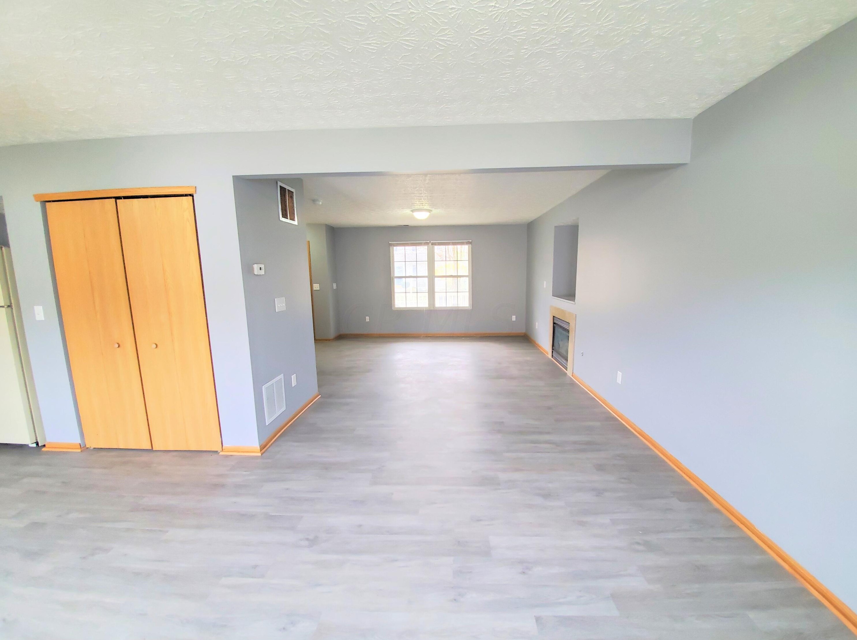 1852 Meadowlawn Dr, Columbus OH  43219-5524 exterior