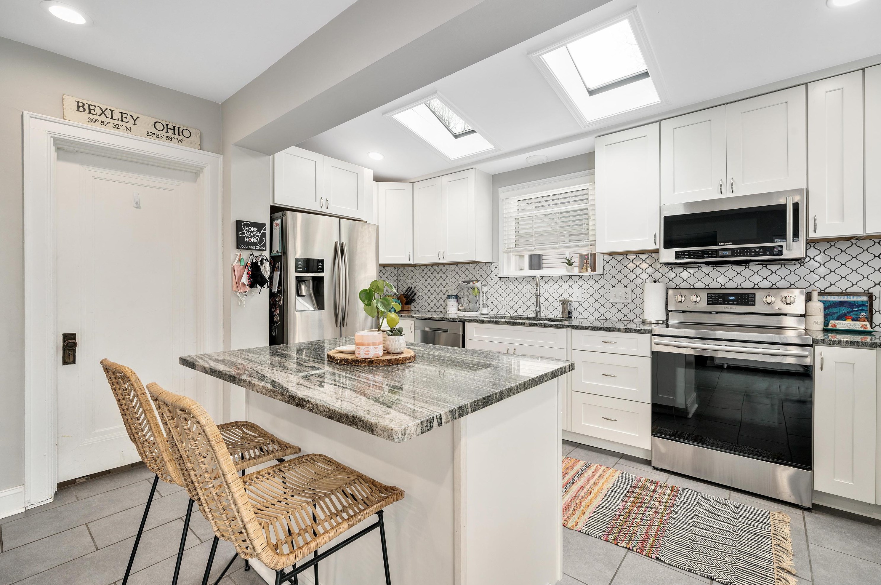 235 Remington Rd, Columbus OH 43209-2461 exterior