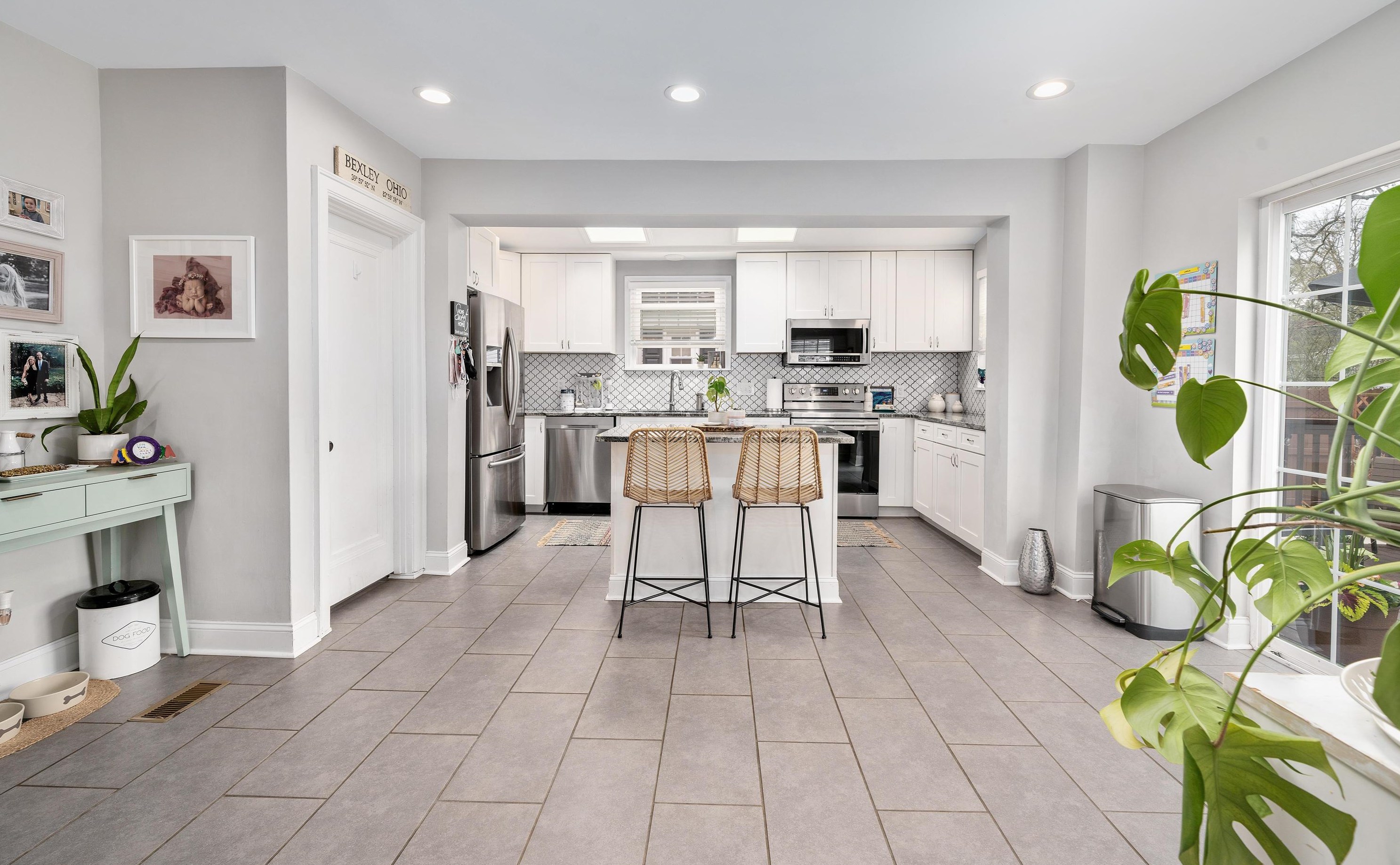 235 Remington Rd, Columbus OH 43209-2461 exterior