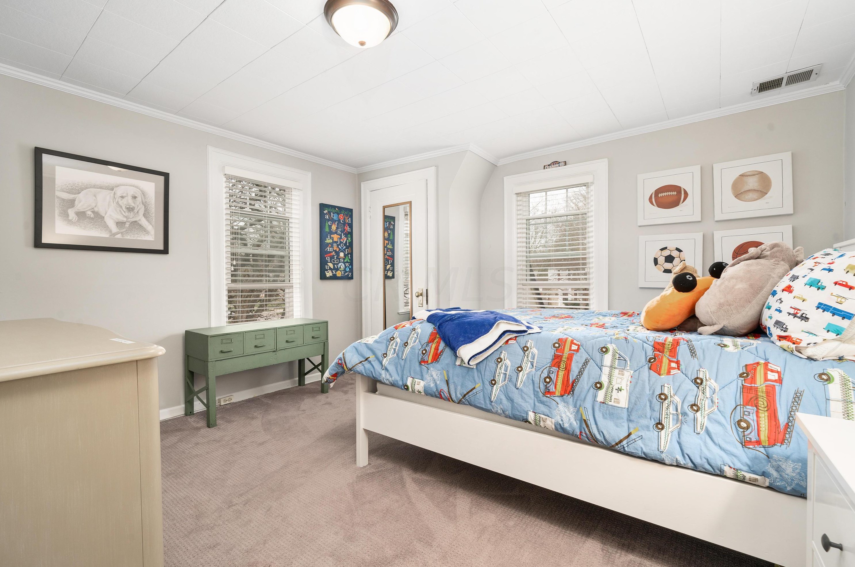 235 Remington Rd, Columbus OH 43209-2461 exterior