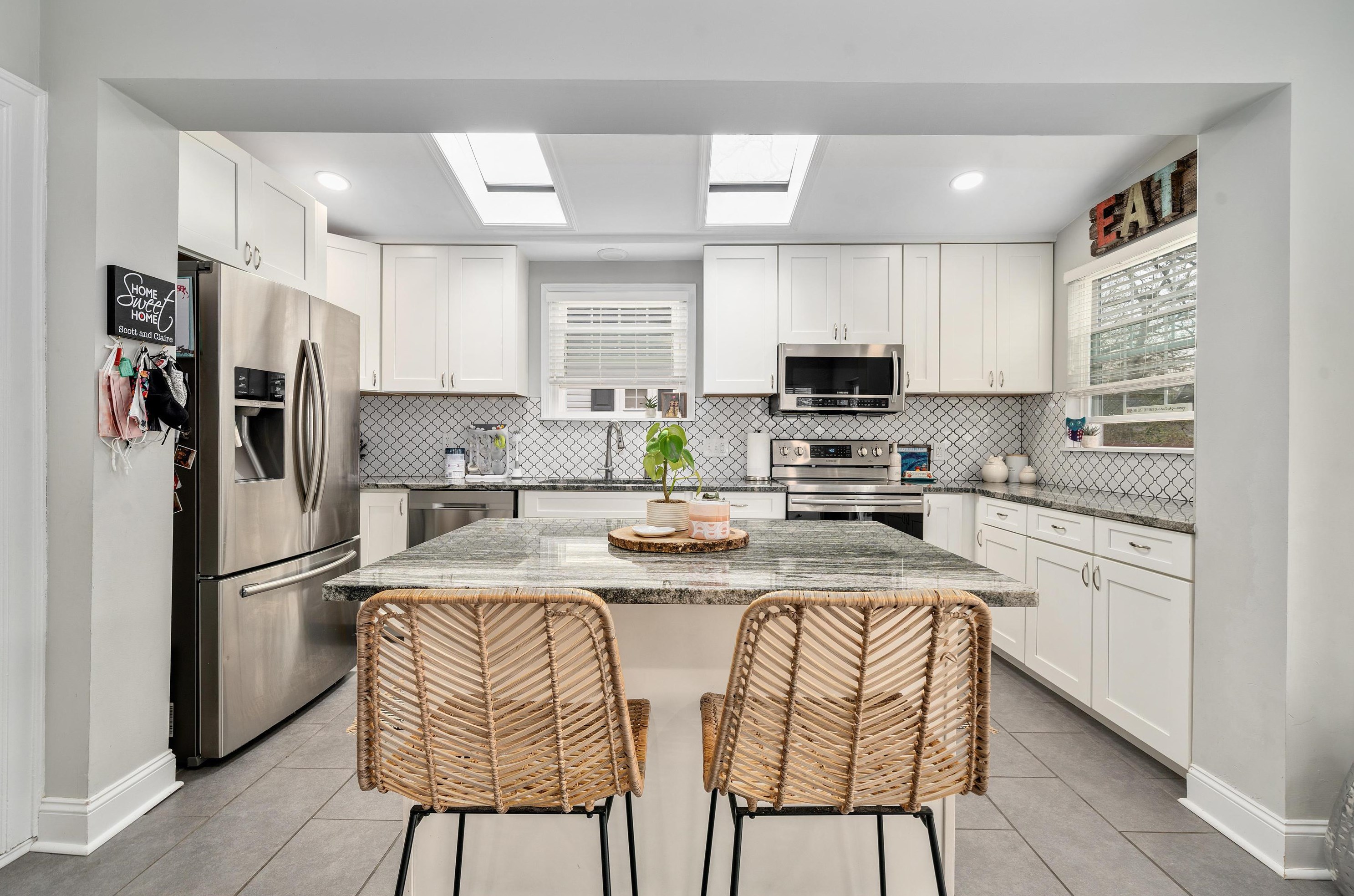 235 Remington Rd, Columbus OH 43209-2461 exterior