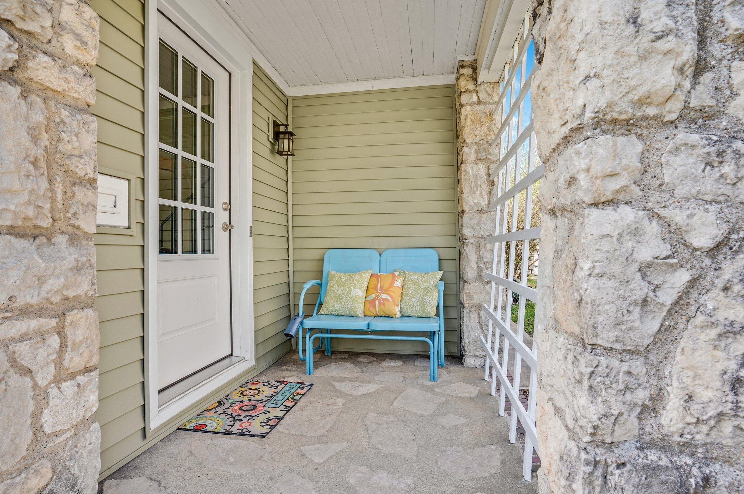 921 Remington Rd, Columbus OH 43209-2459 exterior