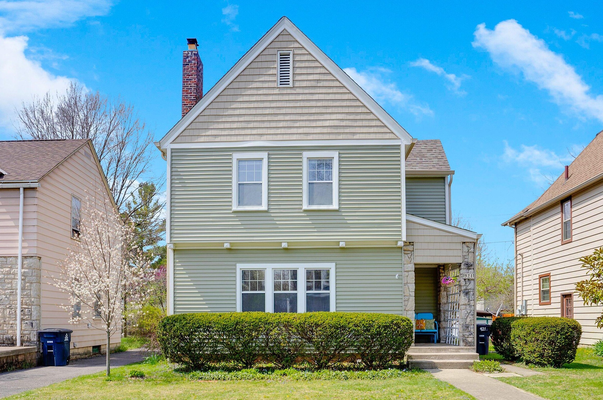 921 Remington Rd, Columbus OH 43209-2459 exterior