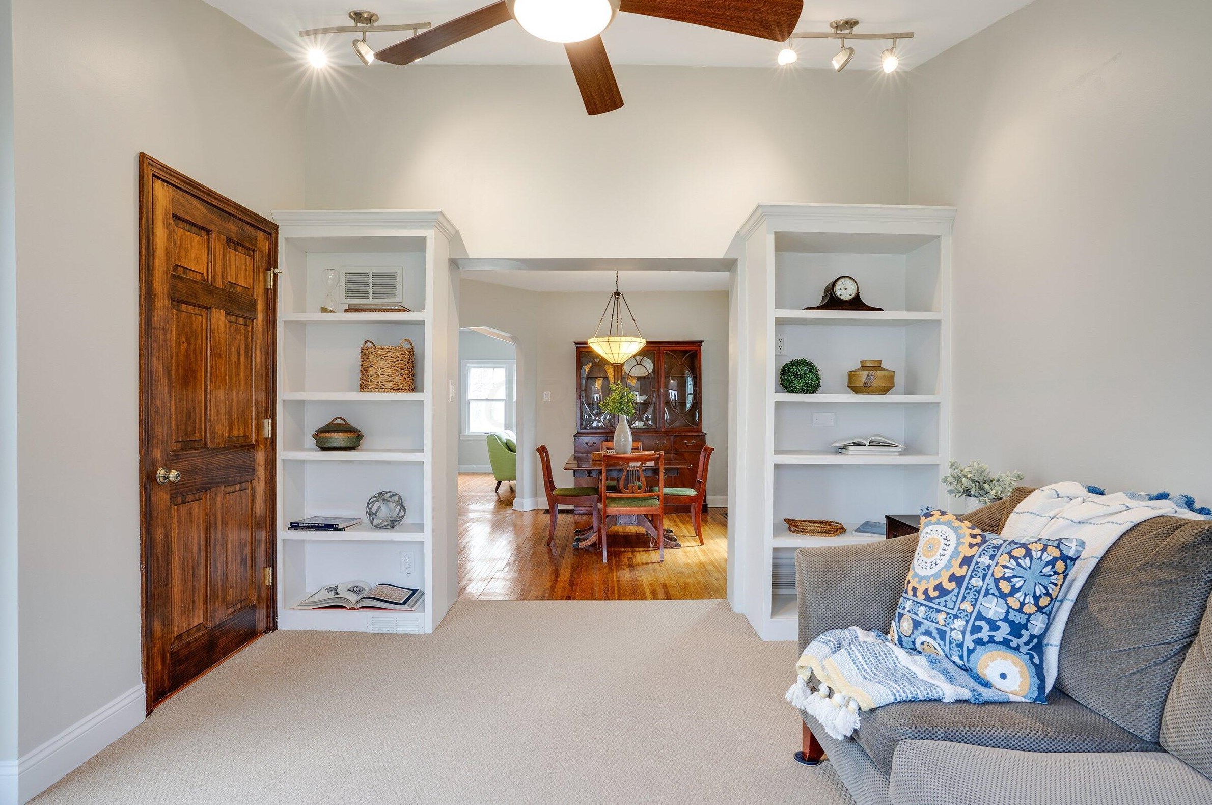 921 Remington Rd, Columbus OH 43209-2459 exterior