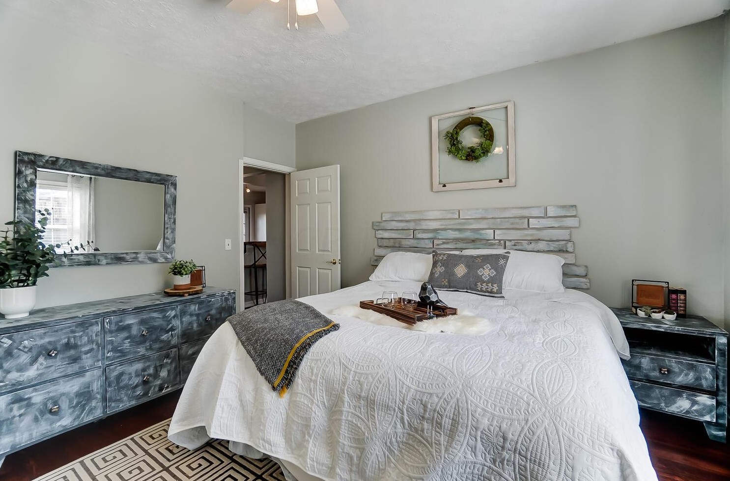 1041 Oregon Ave, Columbus OH 43201-3368 exterior