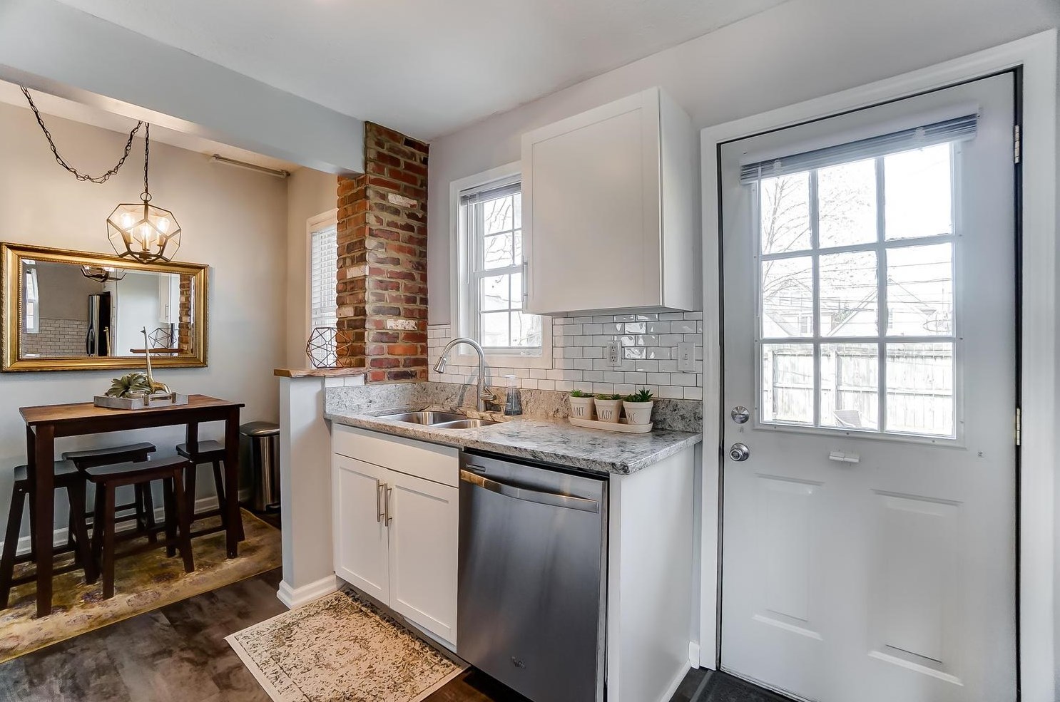 1041 Oregon Ave, Columbus OH 43201-3368 exterior