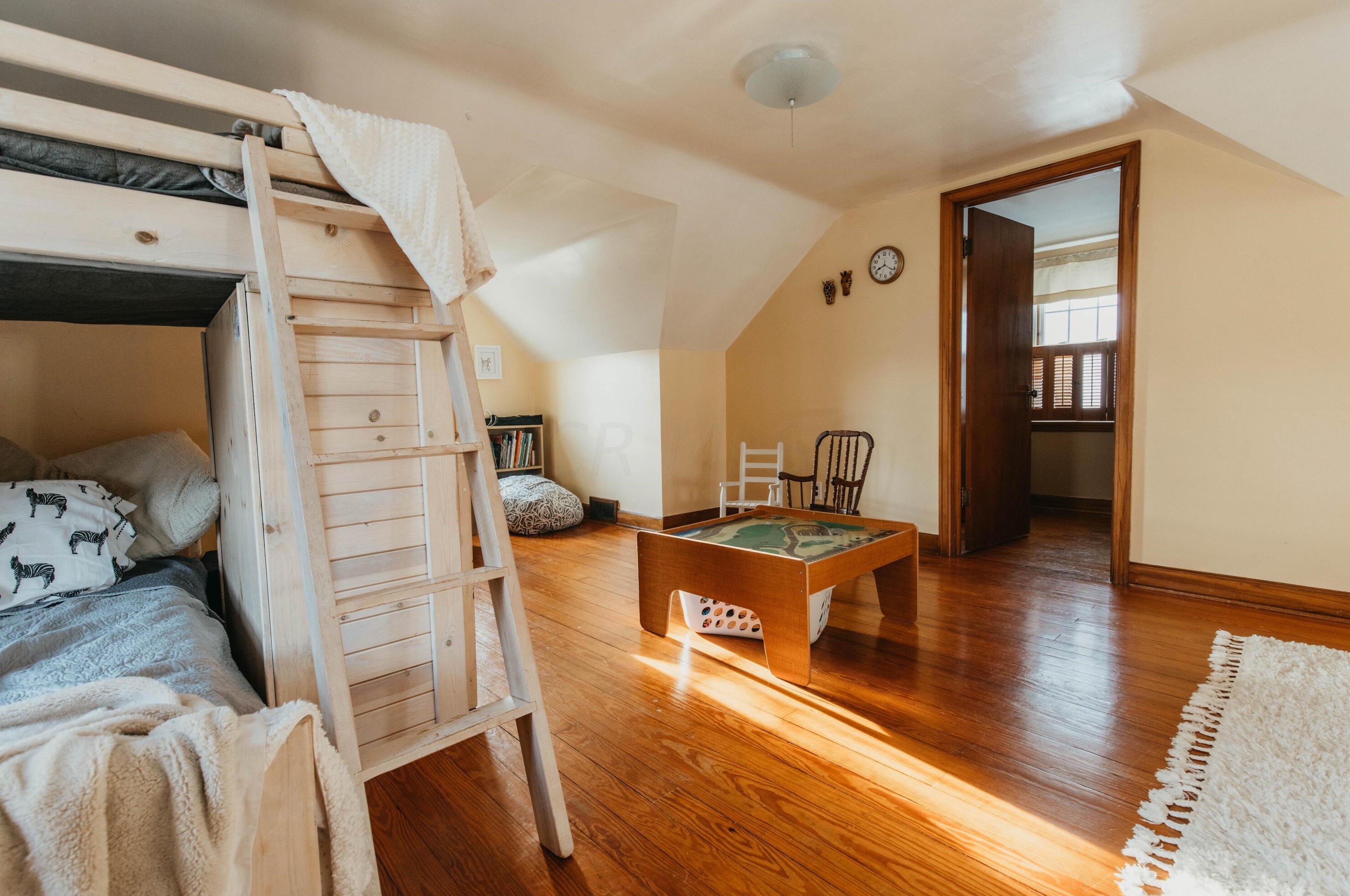 87 Brinker Ave, Columbus OH 43204-1365 exterior