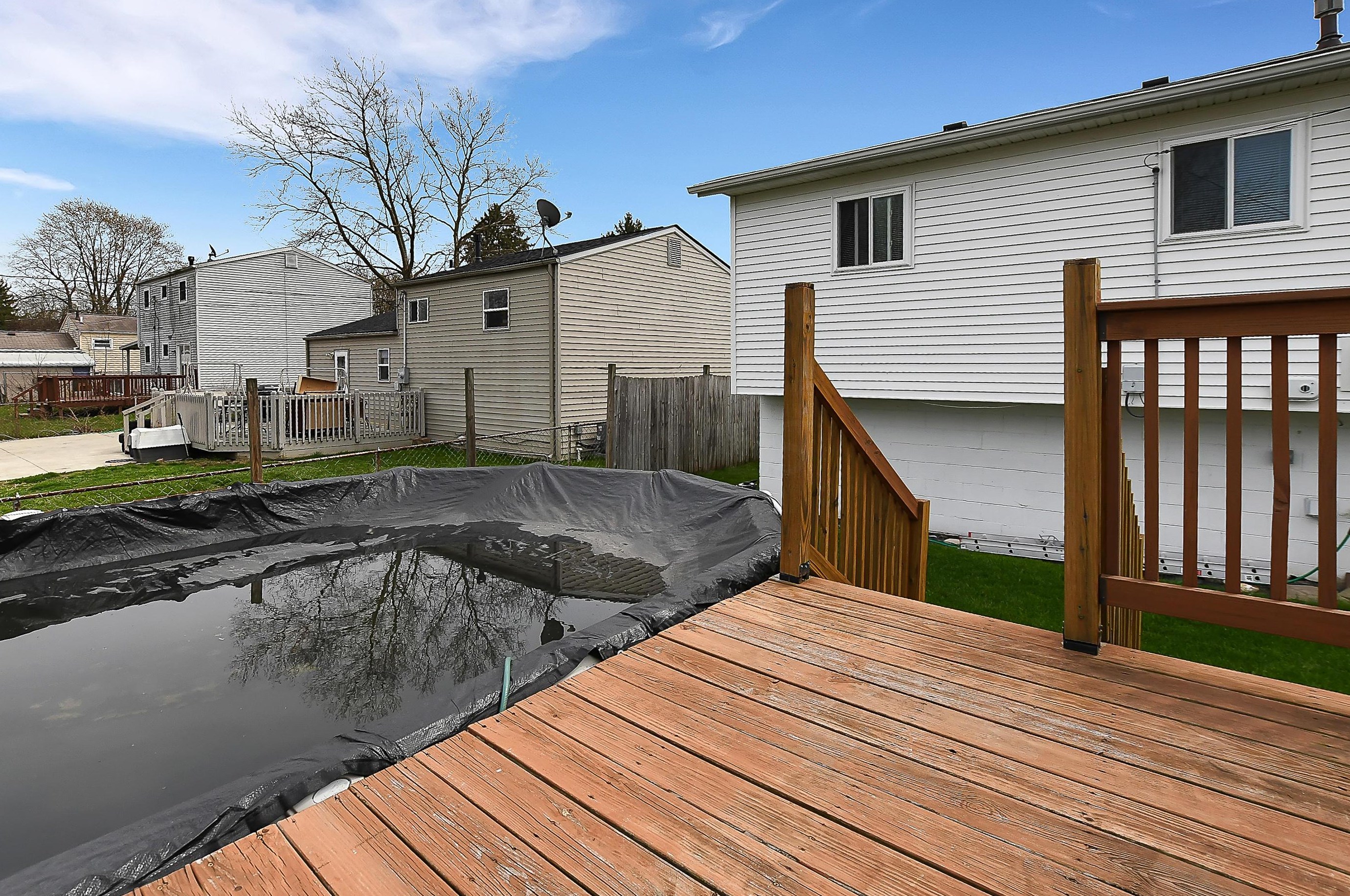 3232 Latonia Rd, Columbus OH 43232-6350 exterior