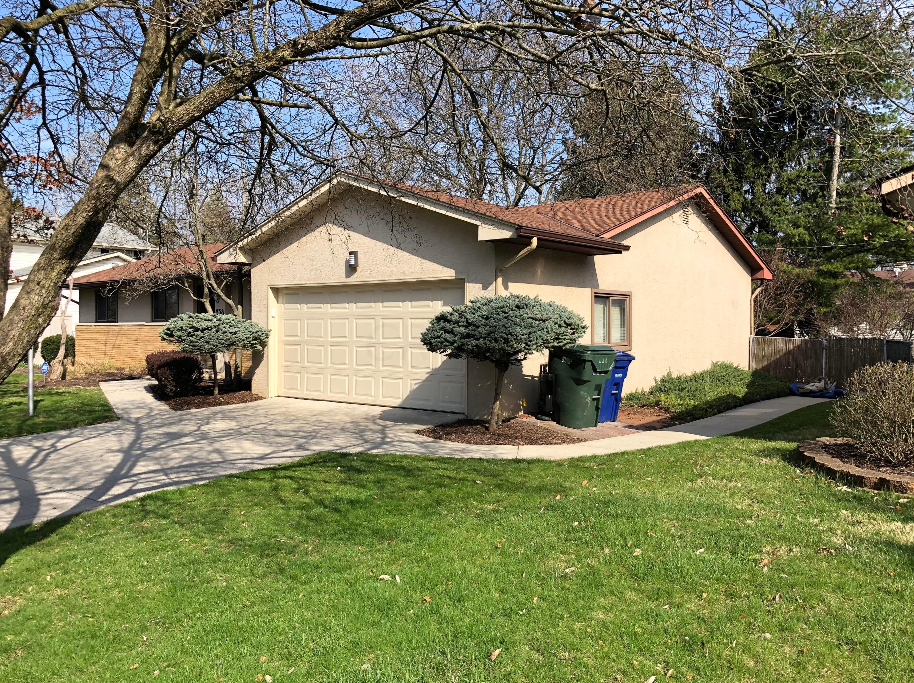 838 Janet Dr, Columbus OH 43224-2638 exterior