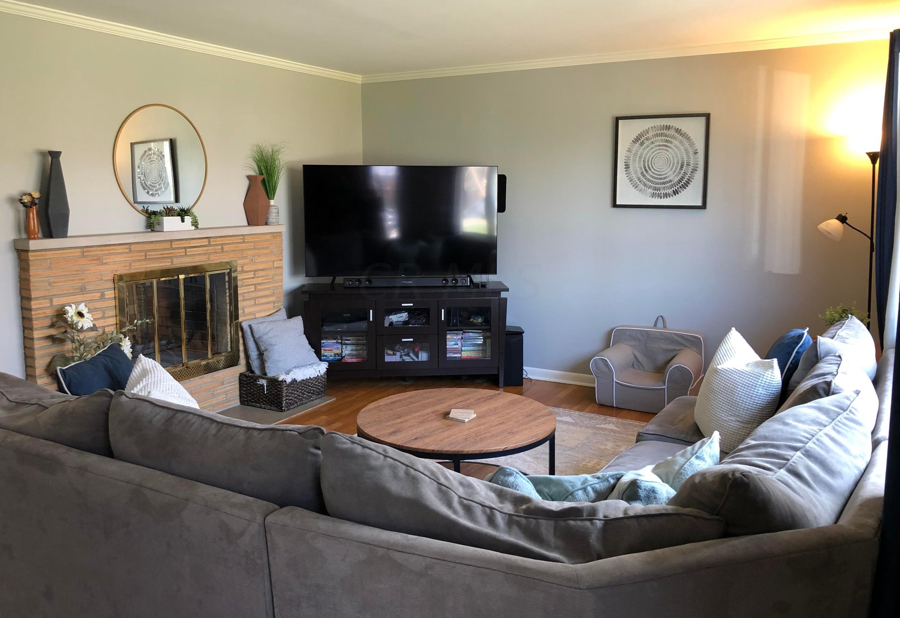 838 Janet Dr, Columbus OH 43224-2638 exterior