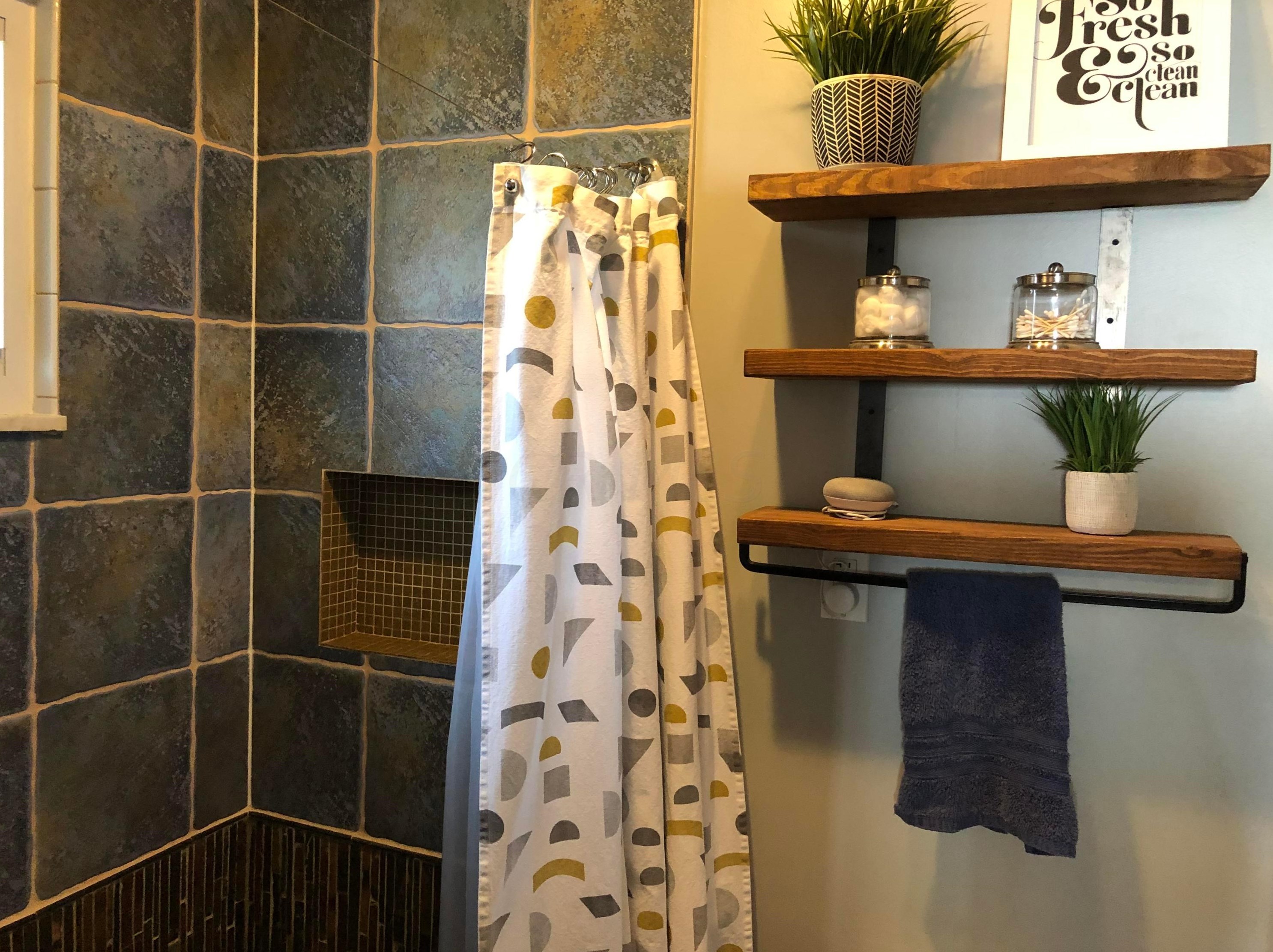 838 Janet Dr, Columbus OH 43224-2638 exterior