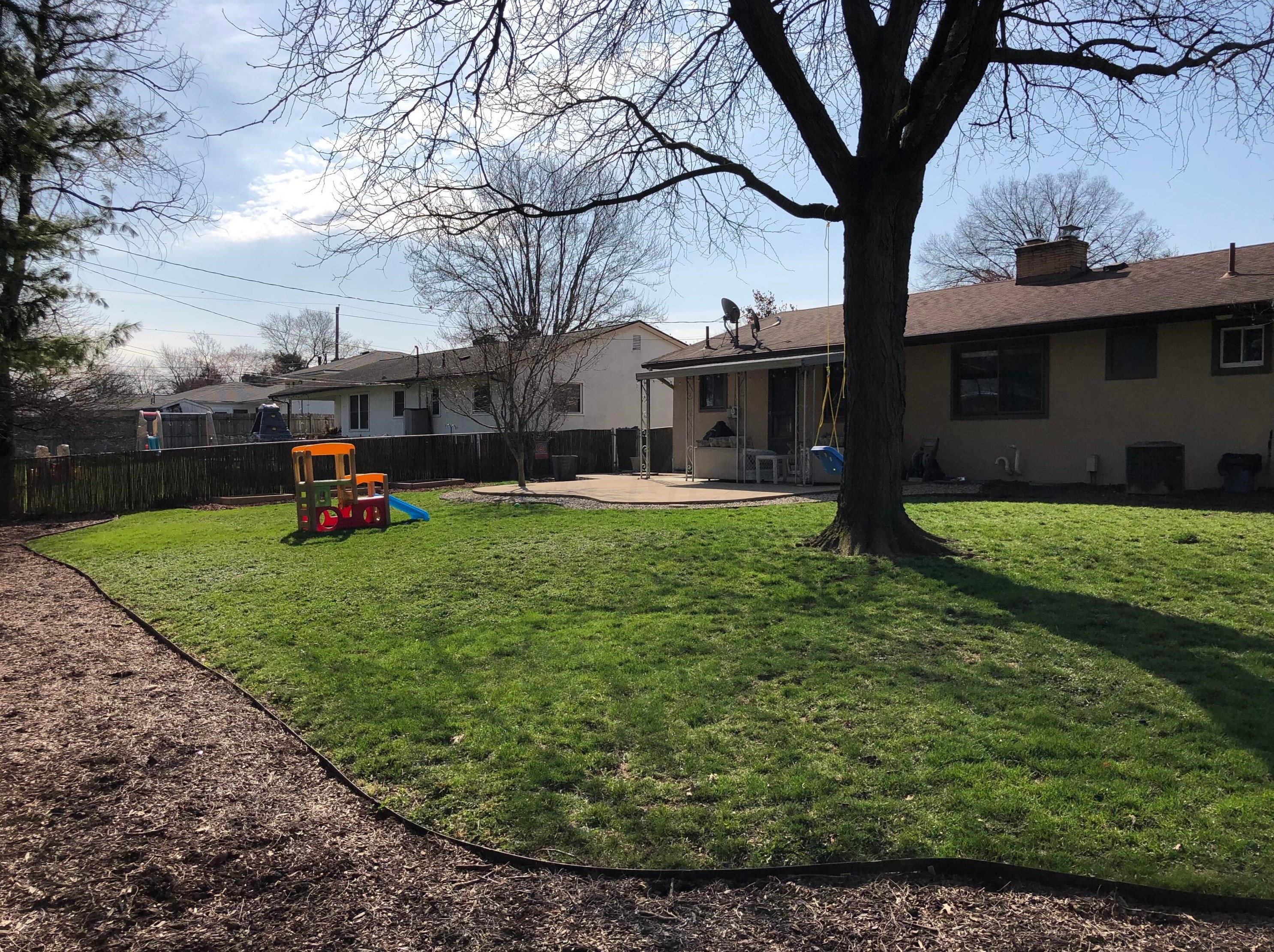 838 Janet Dr, Columbus OH 43224-2638 exterior