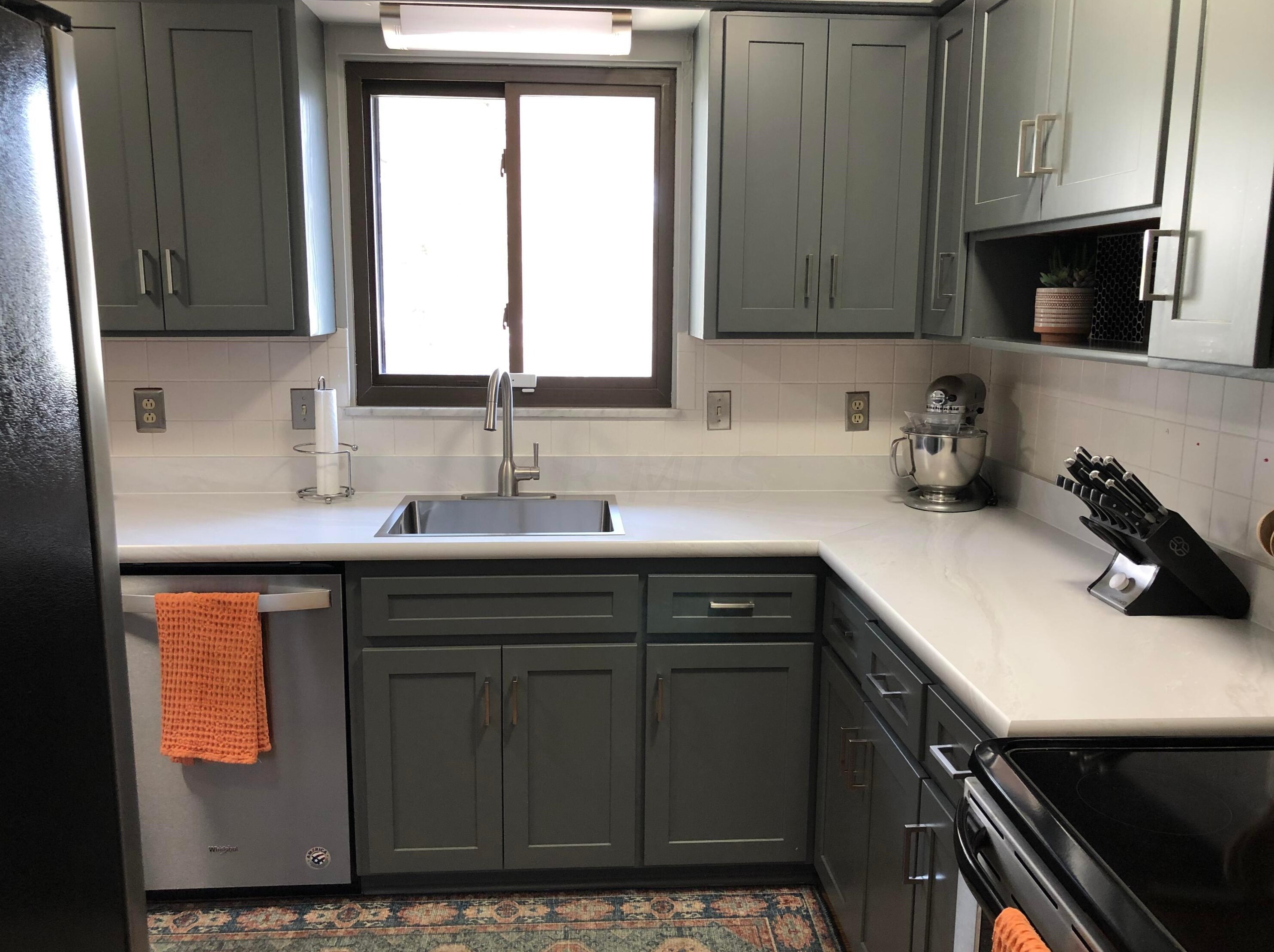 838 Janet Dr, Columbus OH 43224-2638 exterior