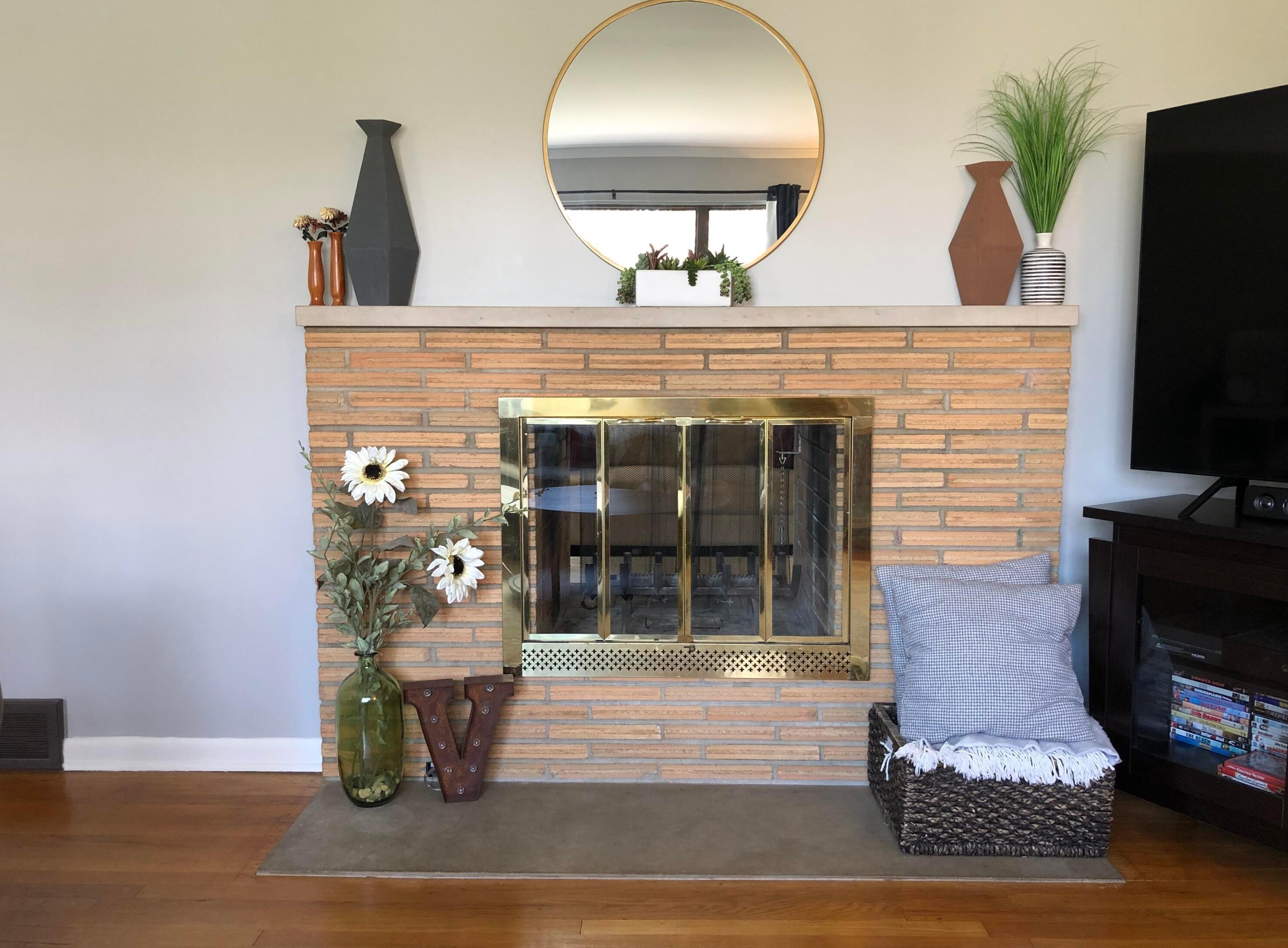 838 Janet Dr, Columbus OH 43224-2638 exterior