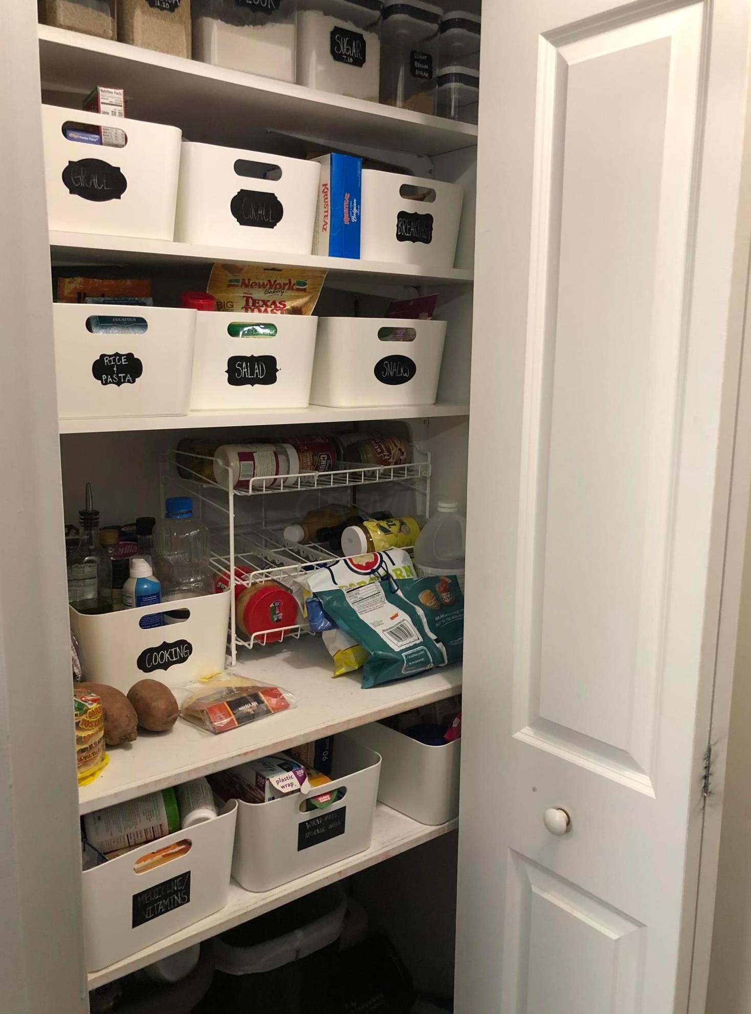 838 Janet Dr, Columbus OH 43224-2638 exterior