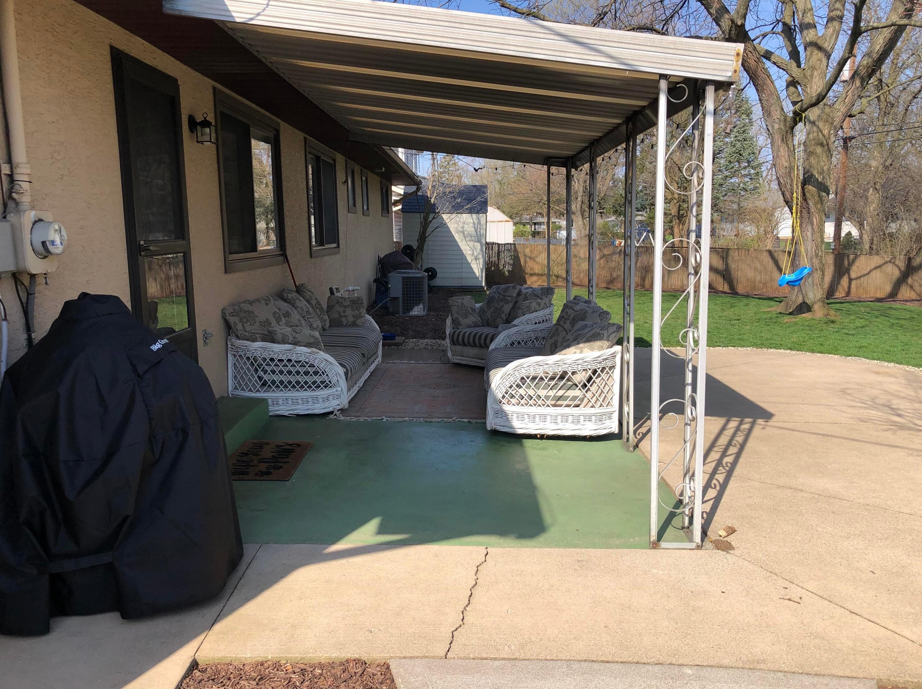 838 Janet Dr, Columbus OH 43224-2638 exterior