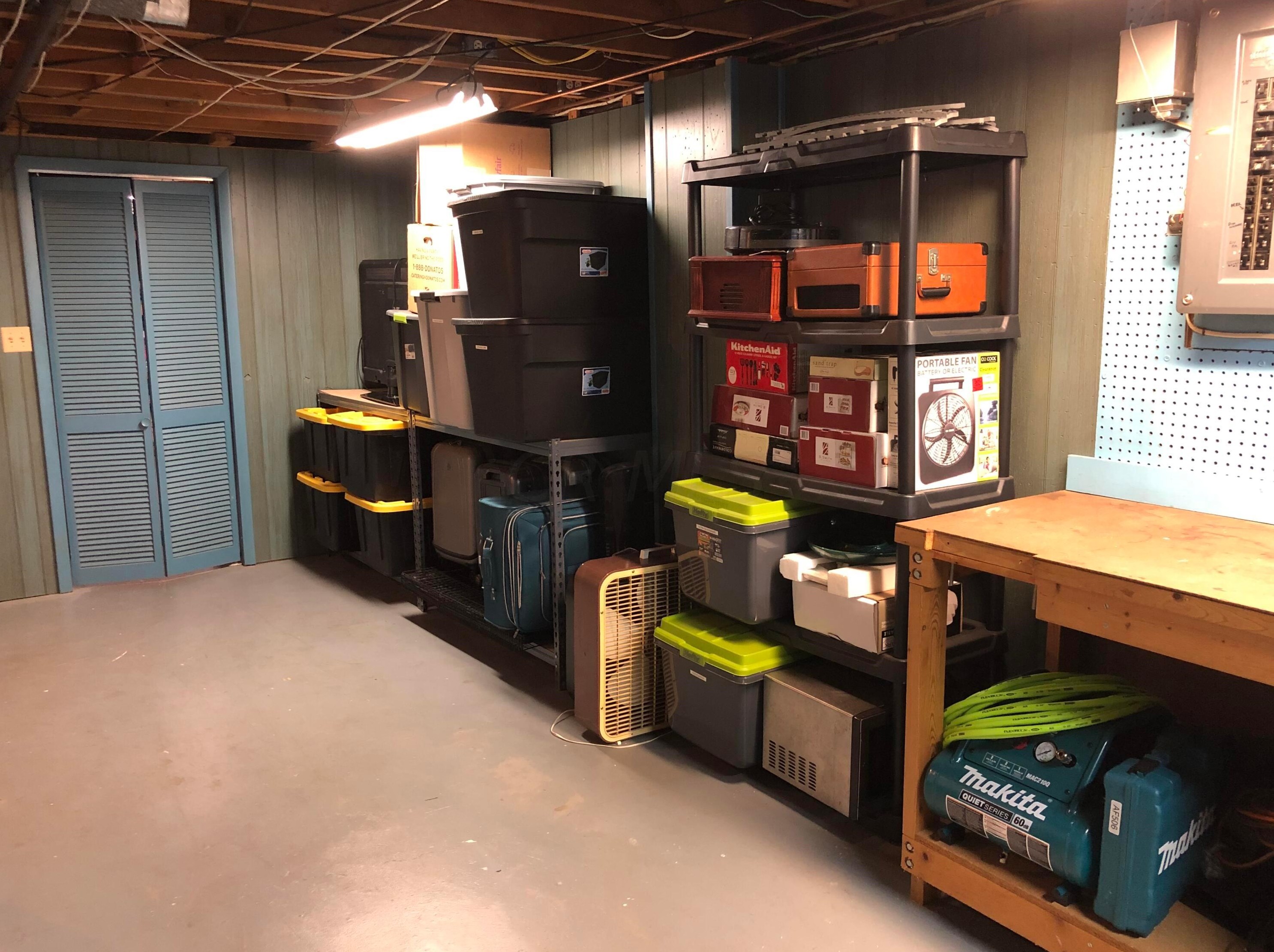 838 Janet Dr, Columbus OH 43224-2638 exterior