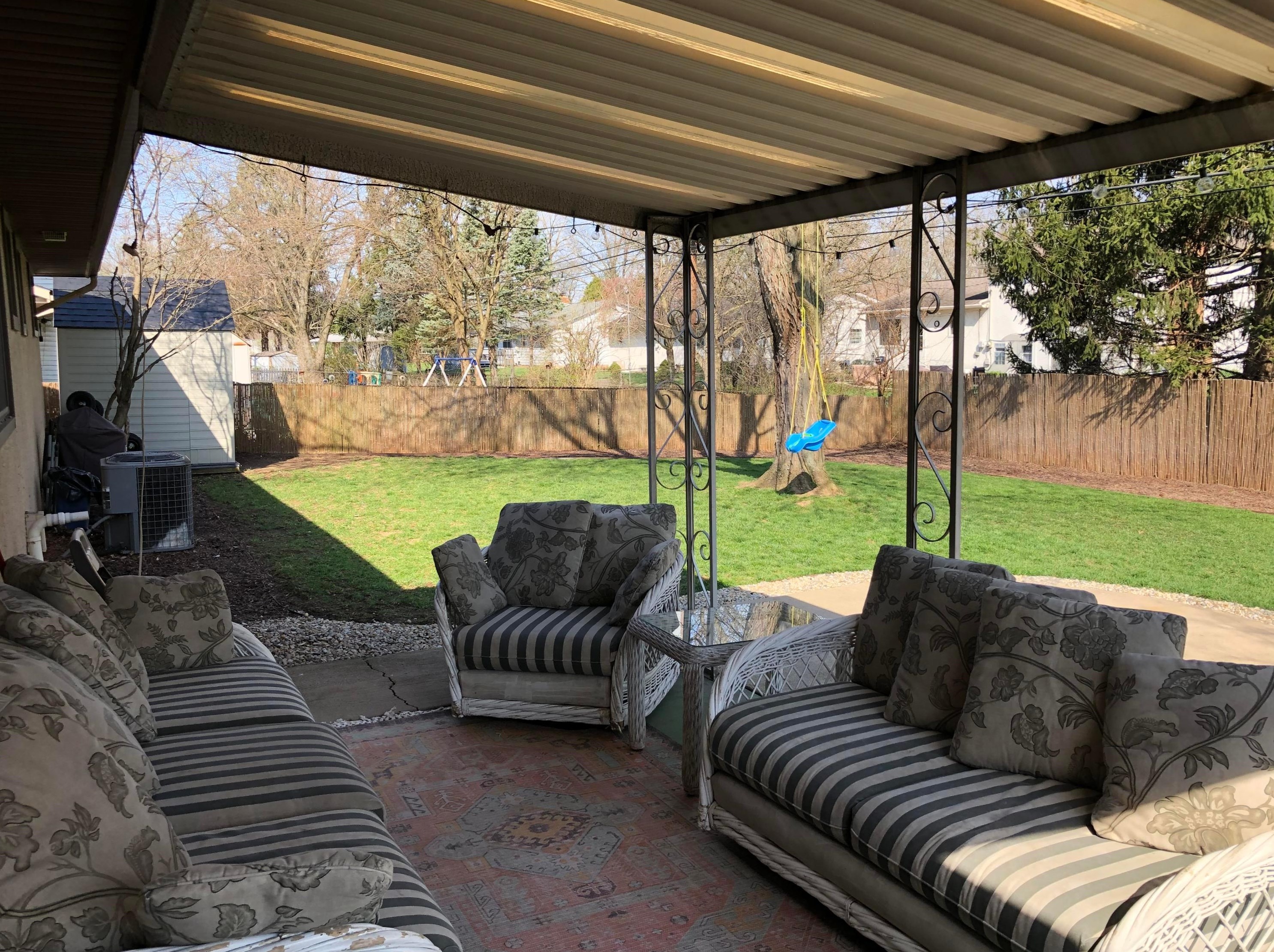 838 Janet Dr, Columbus OH 43224-2638 exterior