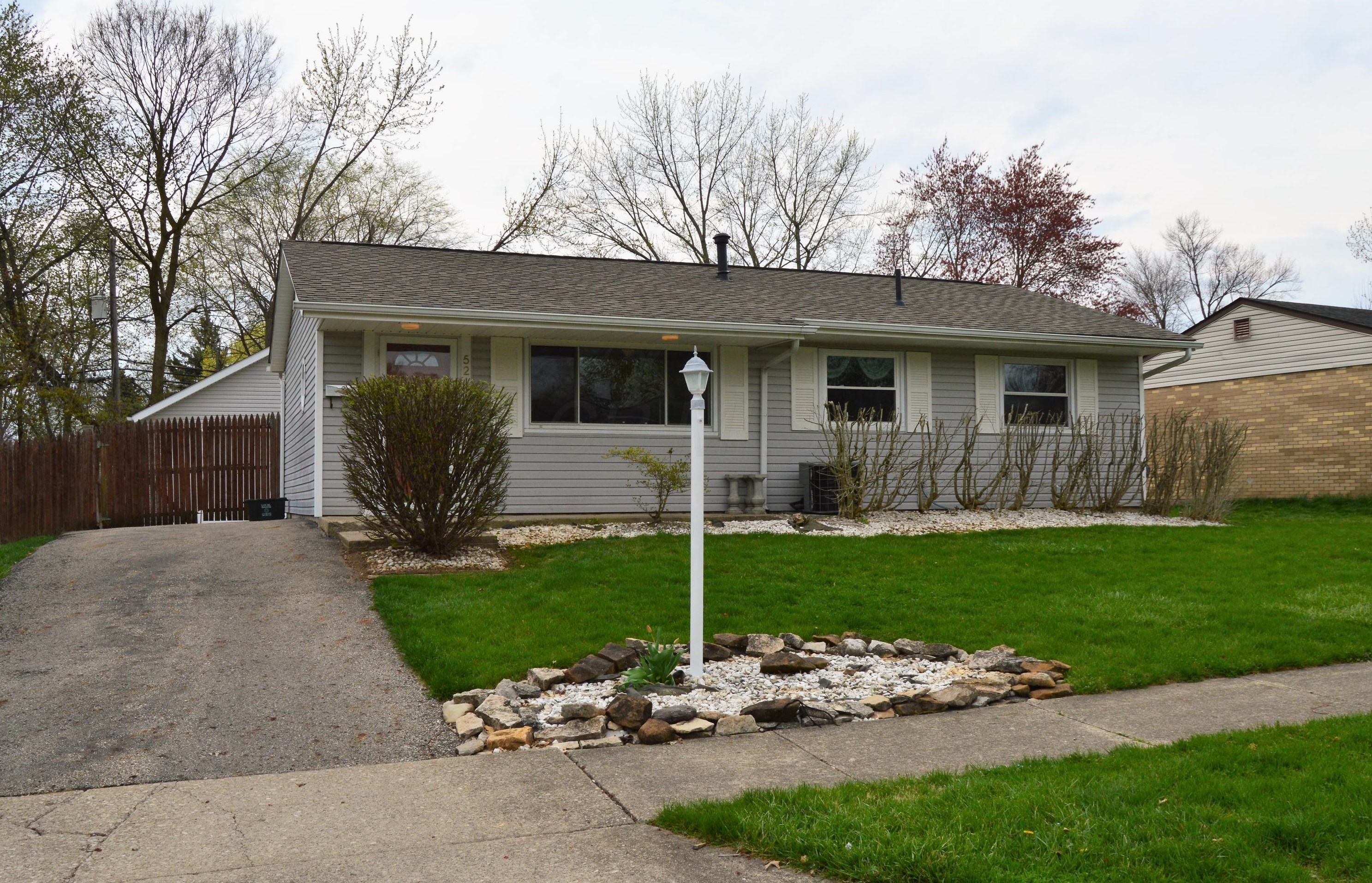 5211 Zimmer Dr, Columbus OH 43232-6047 exterior