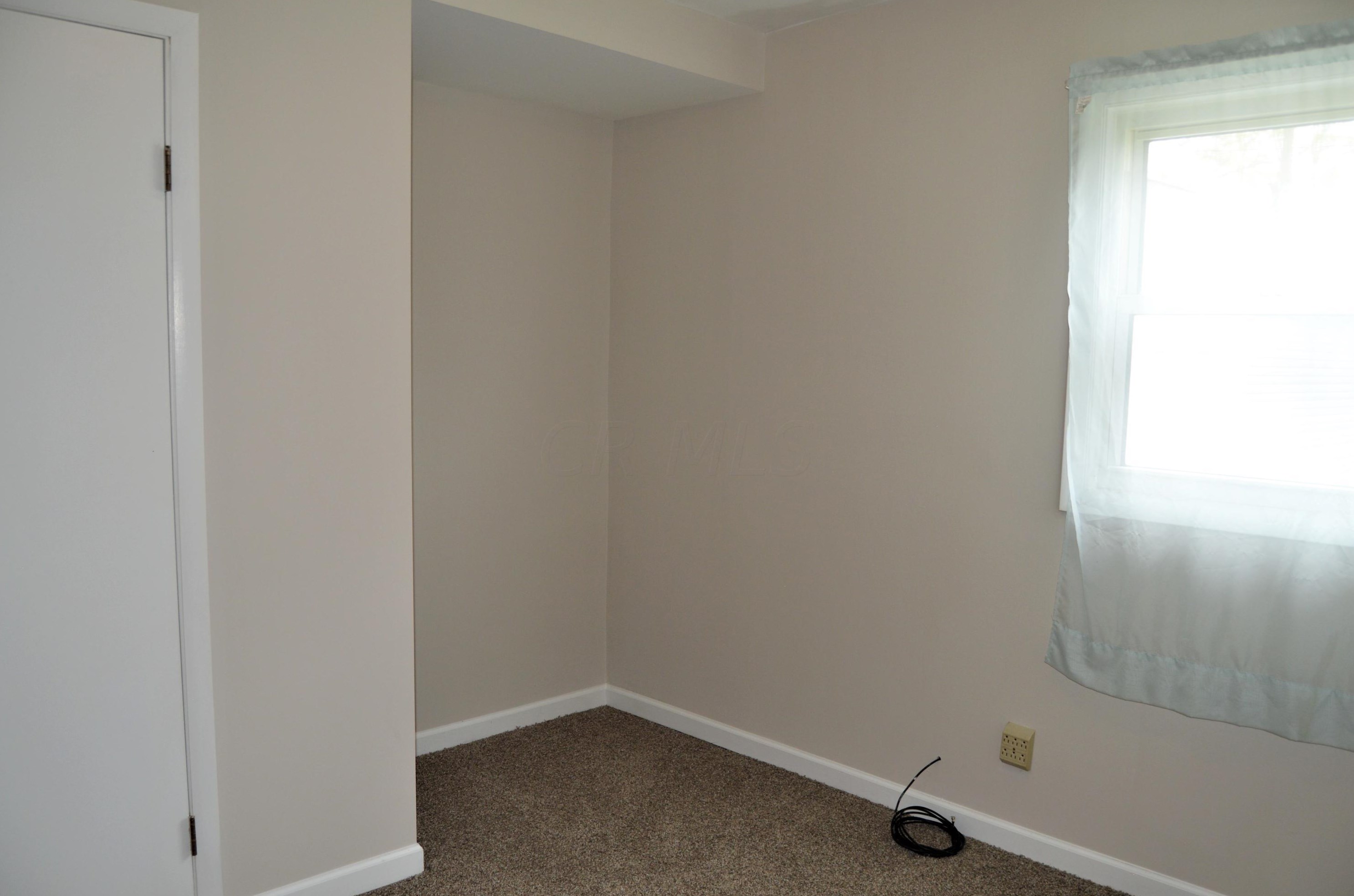 5211 Zimmer Dr, Columbus OH 43232-6047 exterior