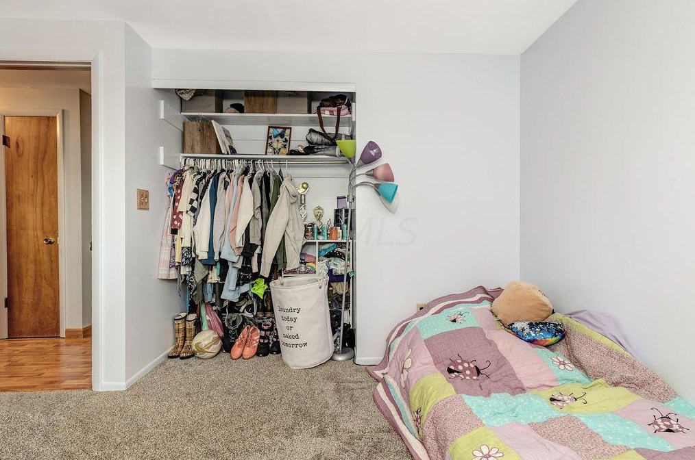 5023 Albany Dr, Columbus OH 43232-6229 exterior