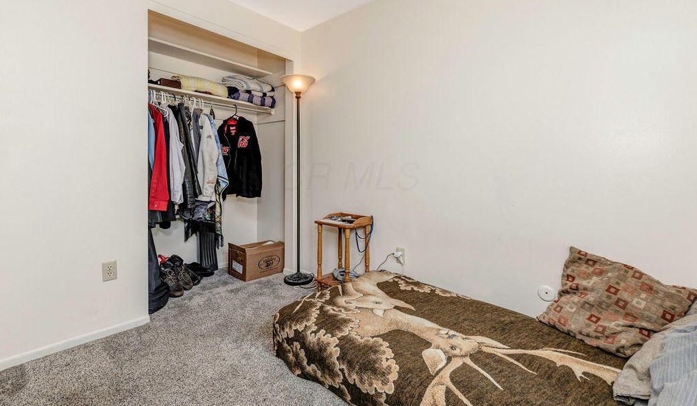 5023 Albany Dr, Columbus OH 43232-6229 exterior