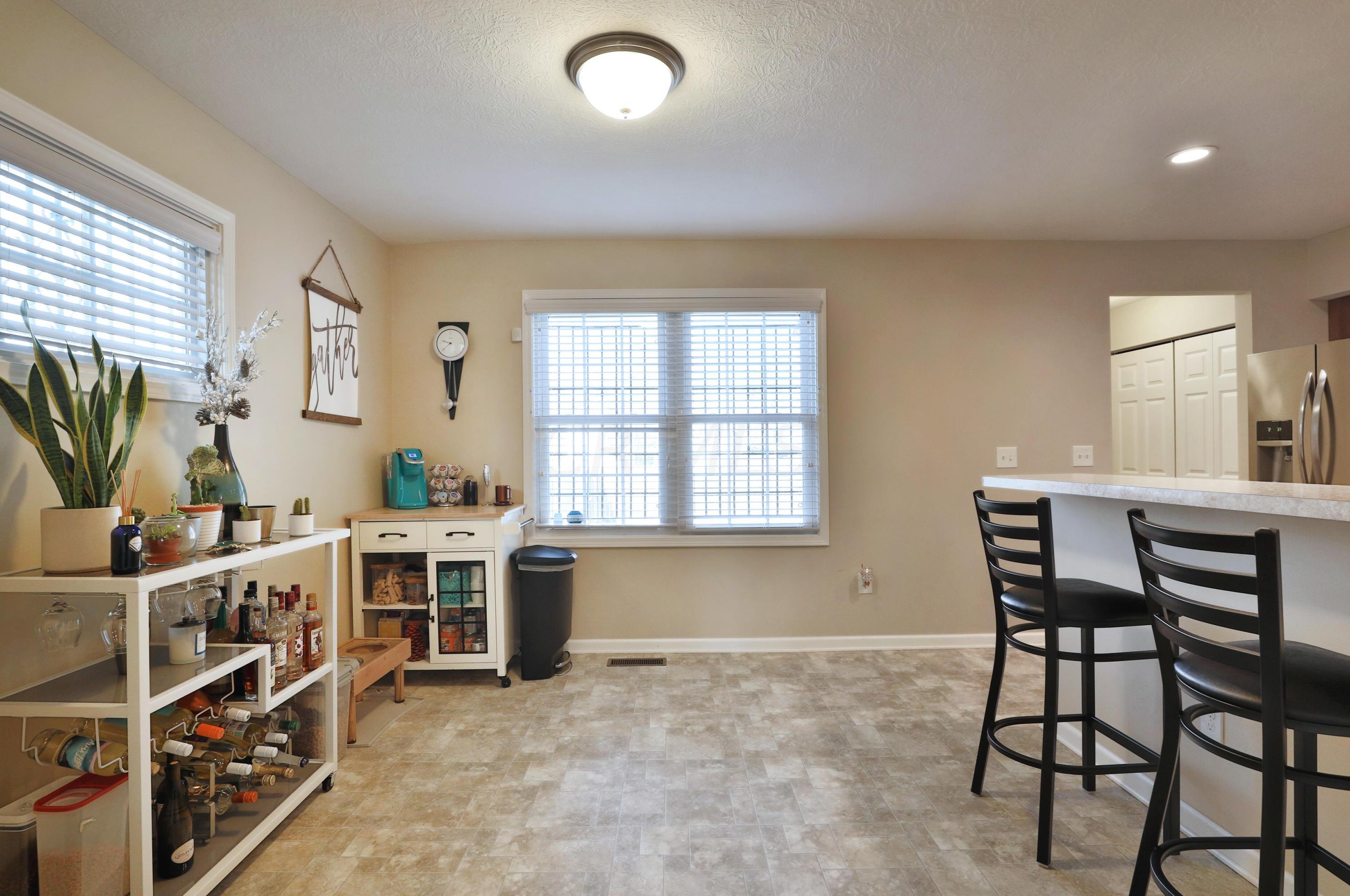 893 Heyl Ave, Columbus OH 43206-2485 exterior