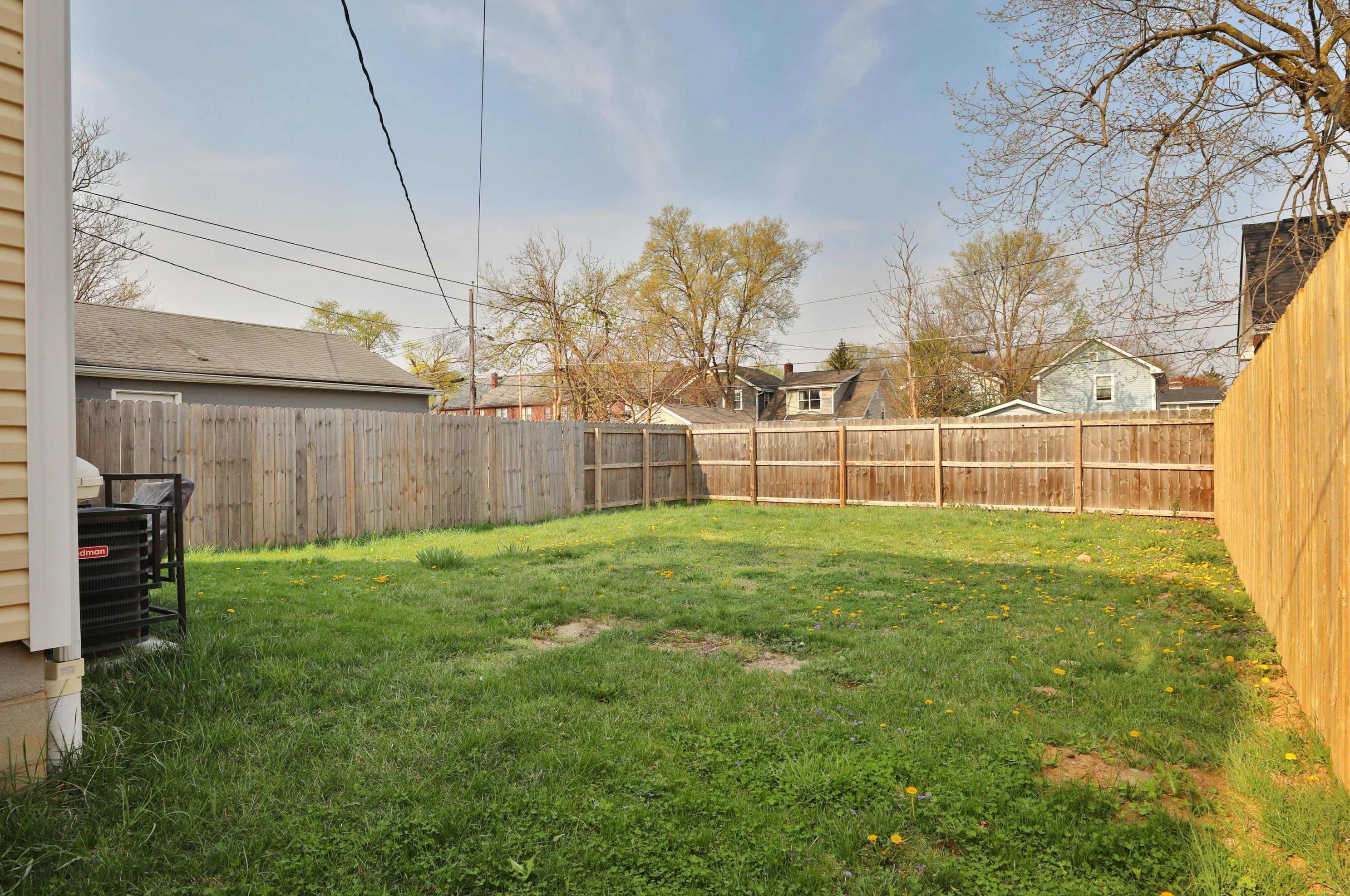 893 Heyl Ave, Columbus OH 43206-2485 exterior