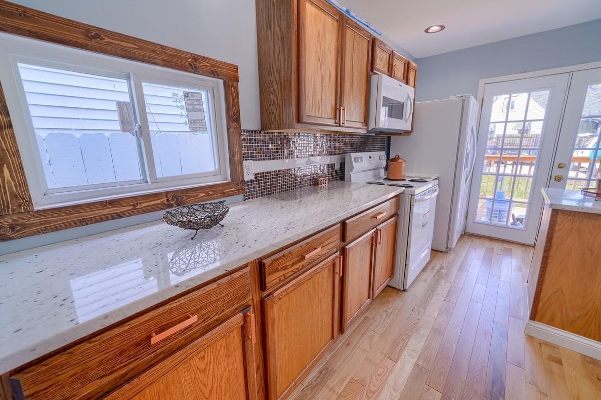 1438 Atcheson St, Columbus OH  43203-1121 exterior