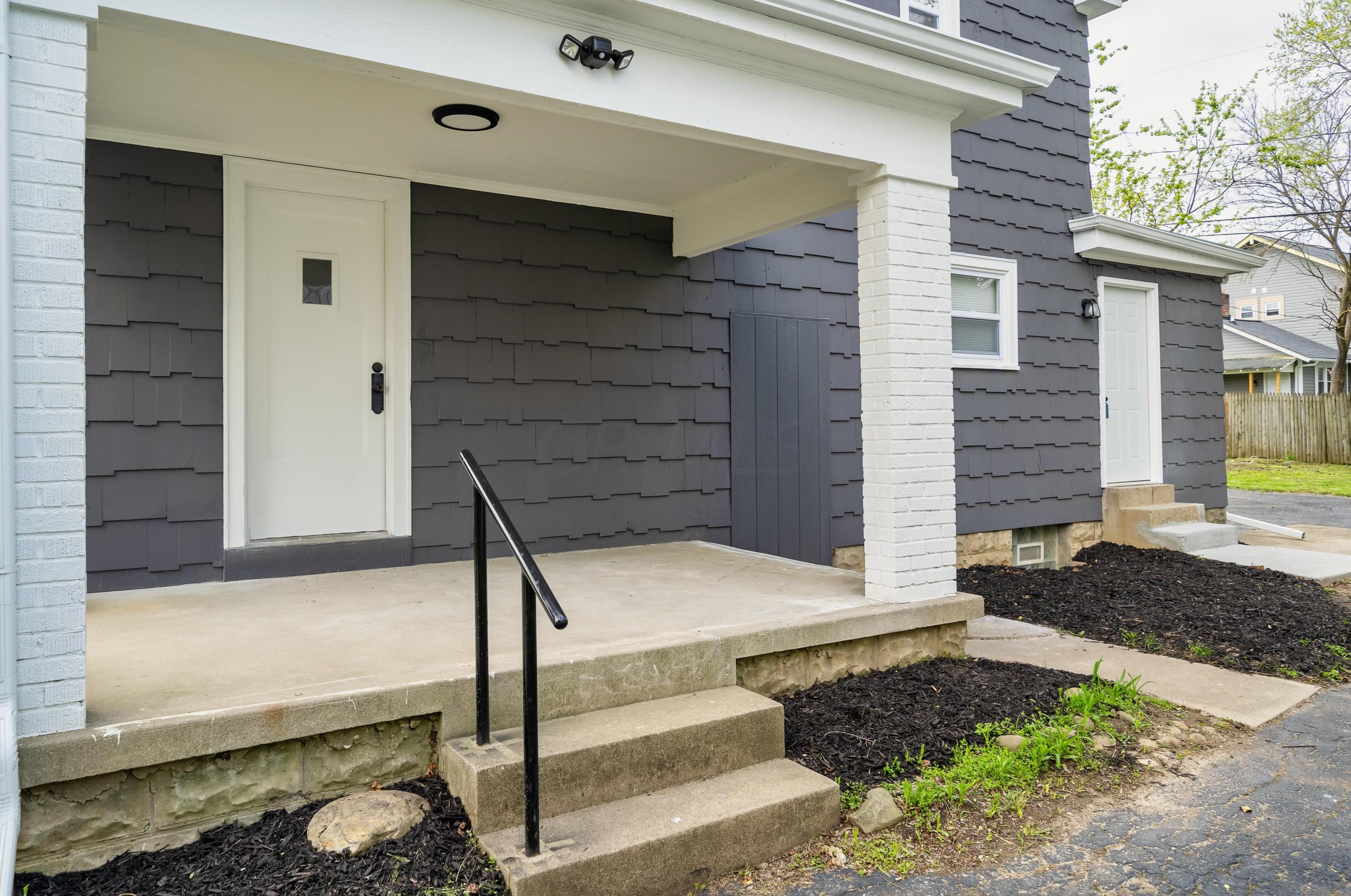 1109 Ellsworth Ave, Columbus OH  43206-1713 exterior