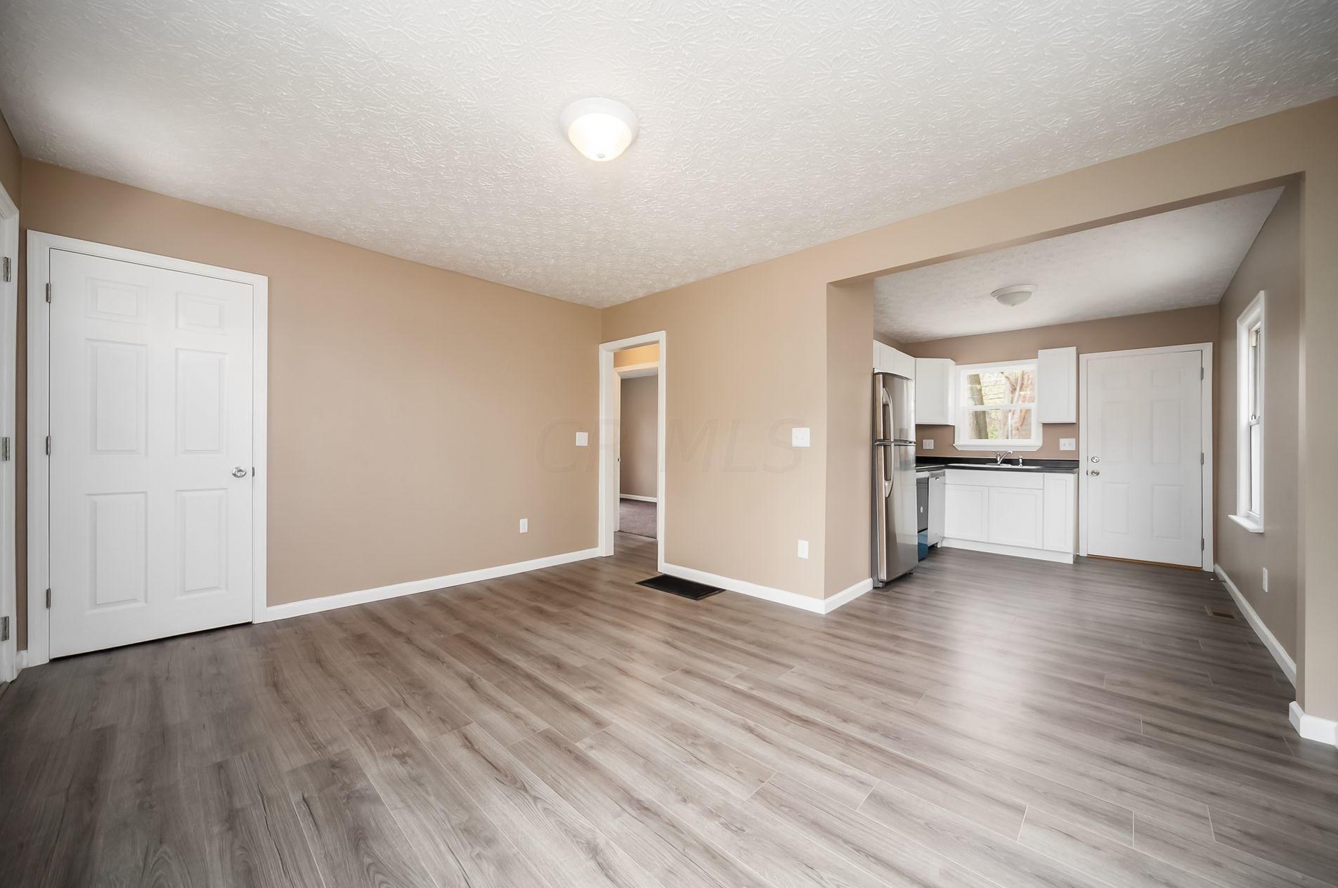 2753 Osceola Ave, Columbus OH  43211-1192 exterior