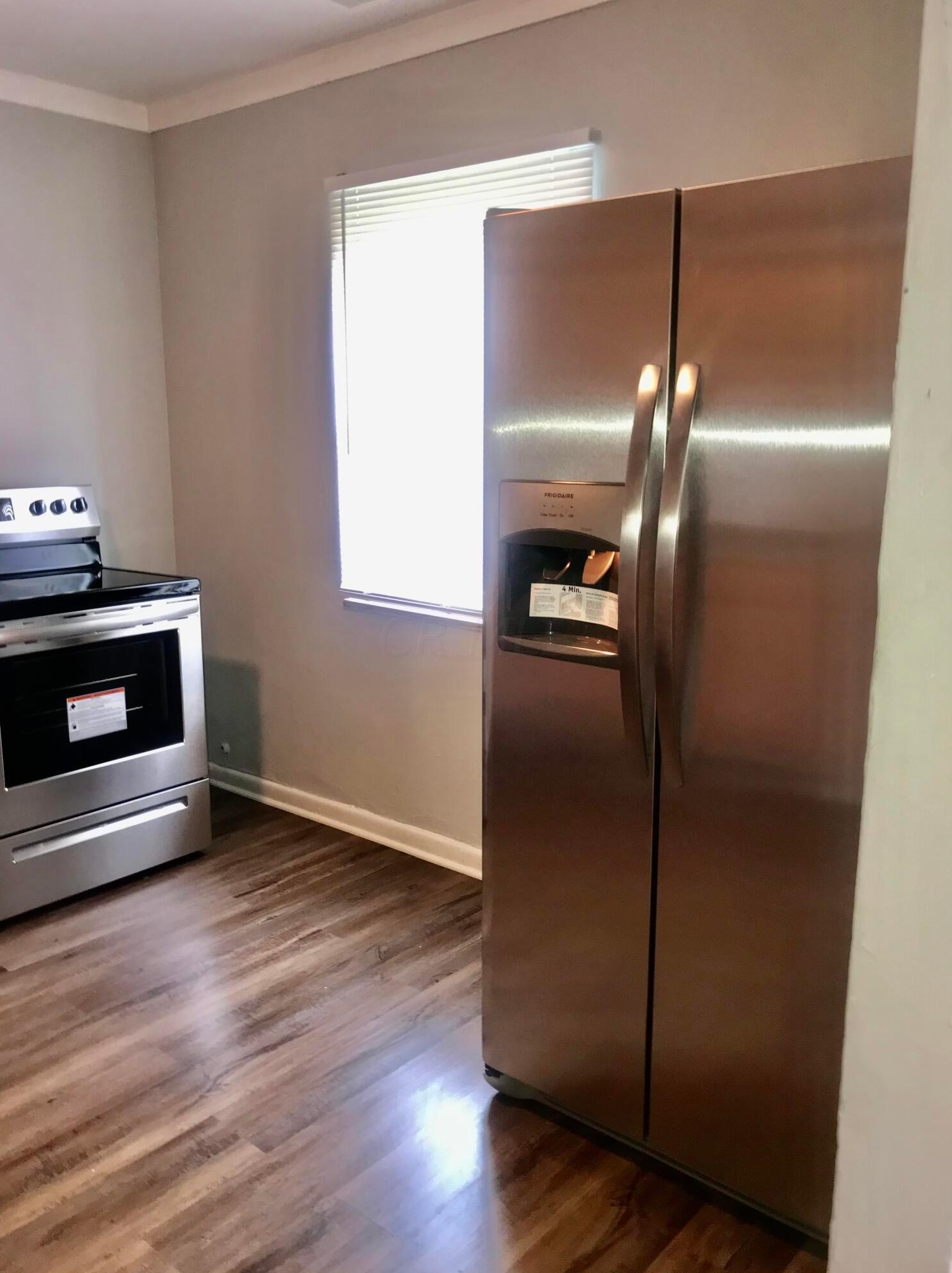 1702 Linnet Ave, Columbus OH 43223-2828 exterior