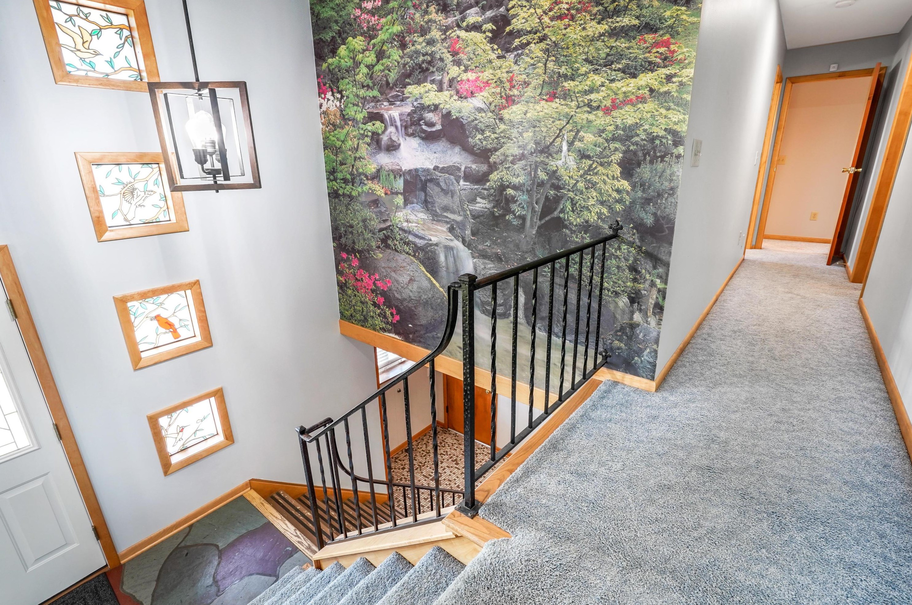 1552 Hickory Run Dr, Columbus OH 43204-1517 exterior