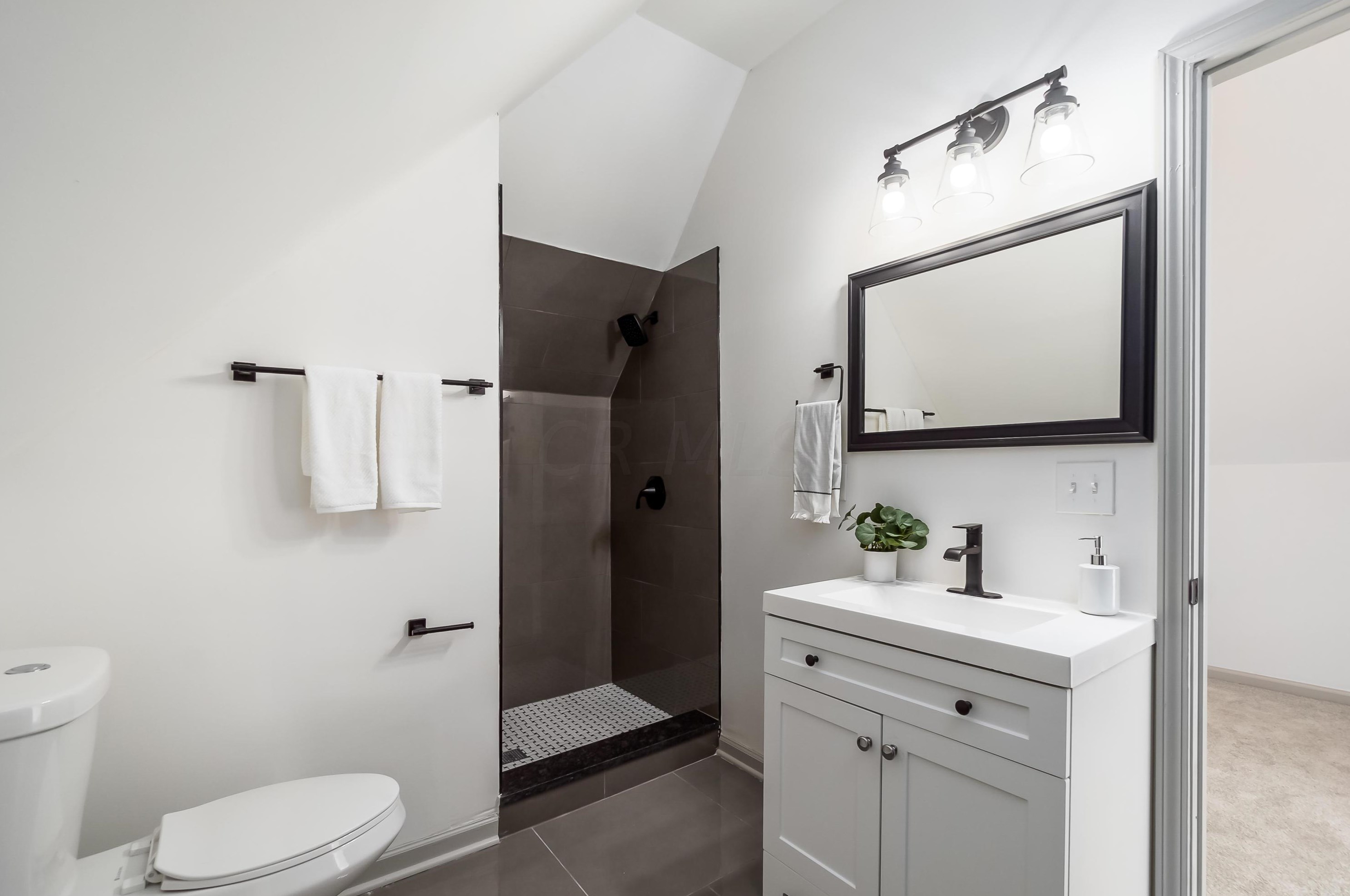 279 Brehl Ave, Columbus OH  43222-1314 exterior