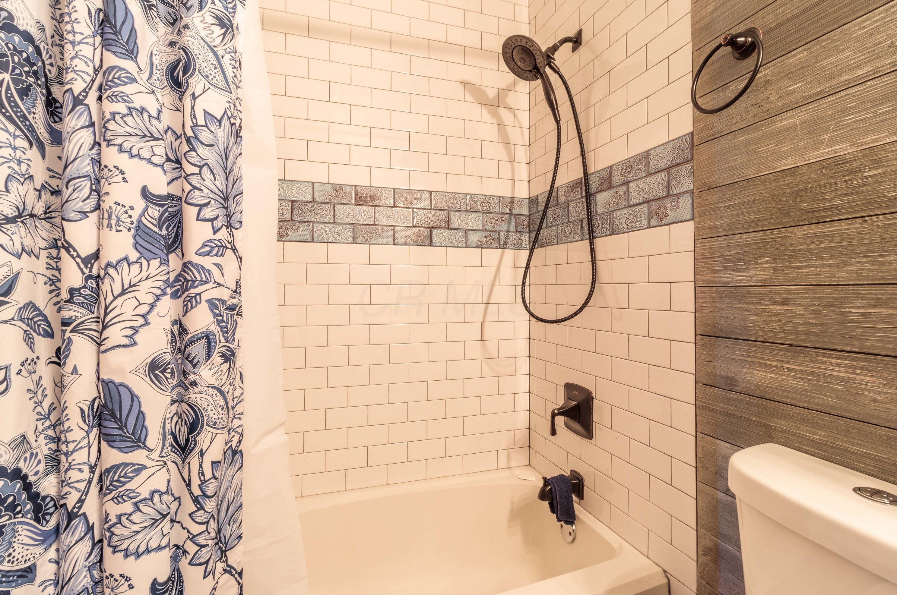 1015 Lavender Ln, Columbus OH 43207-7220 exterior