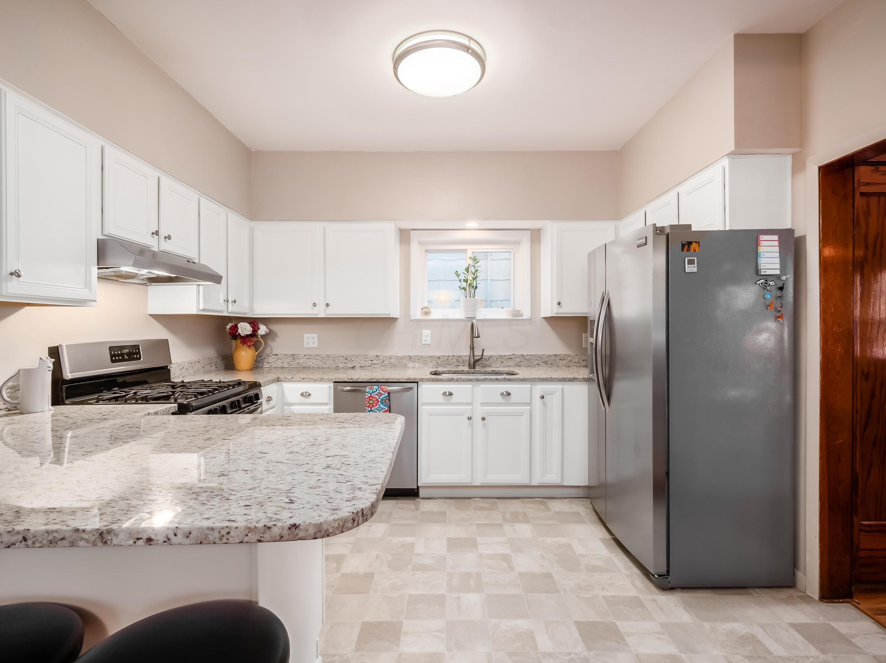 220 Mithoff St, Columbus OH 43206-3506 exterior