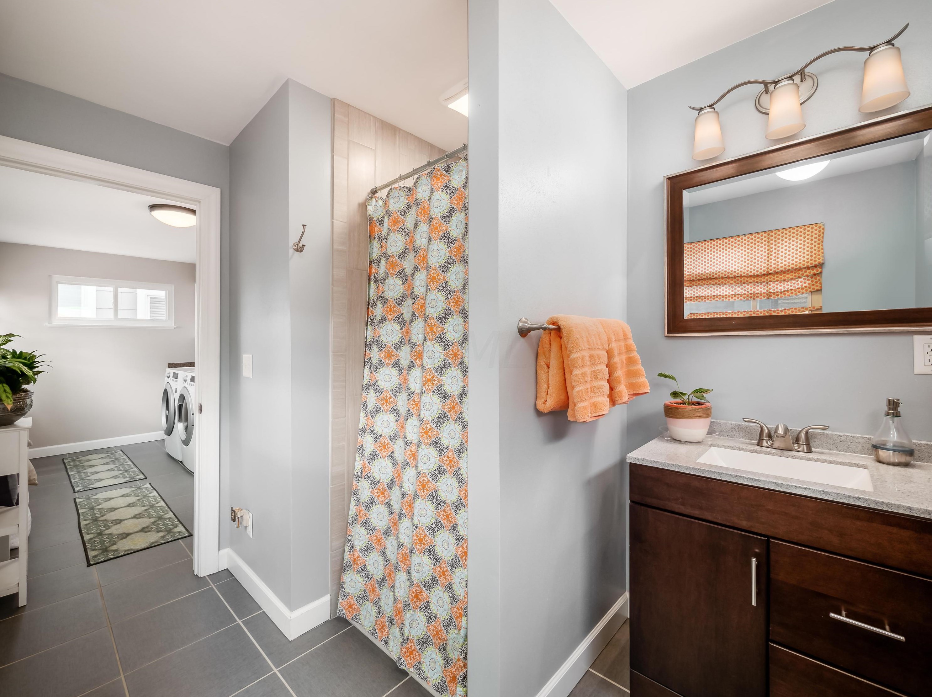 220 Mithoff St, Columbus OH 43206-3506 exterior