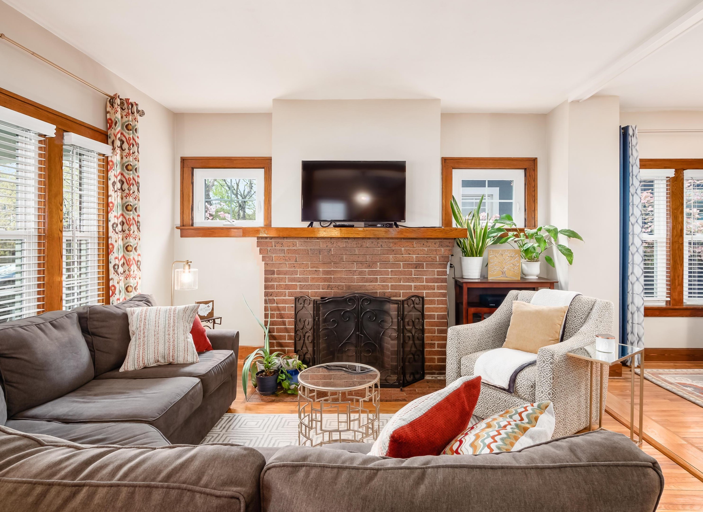 220 Mithoff St, Columbus OH 43206-3506 exterior