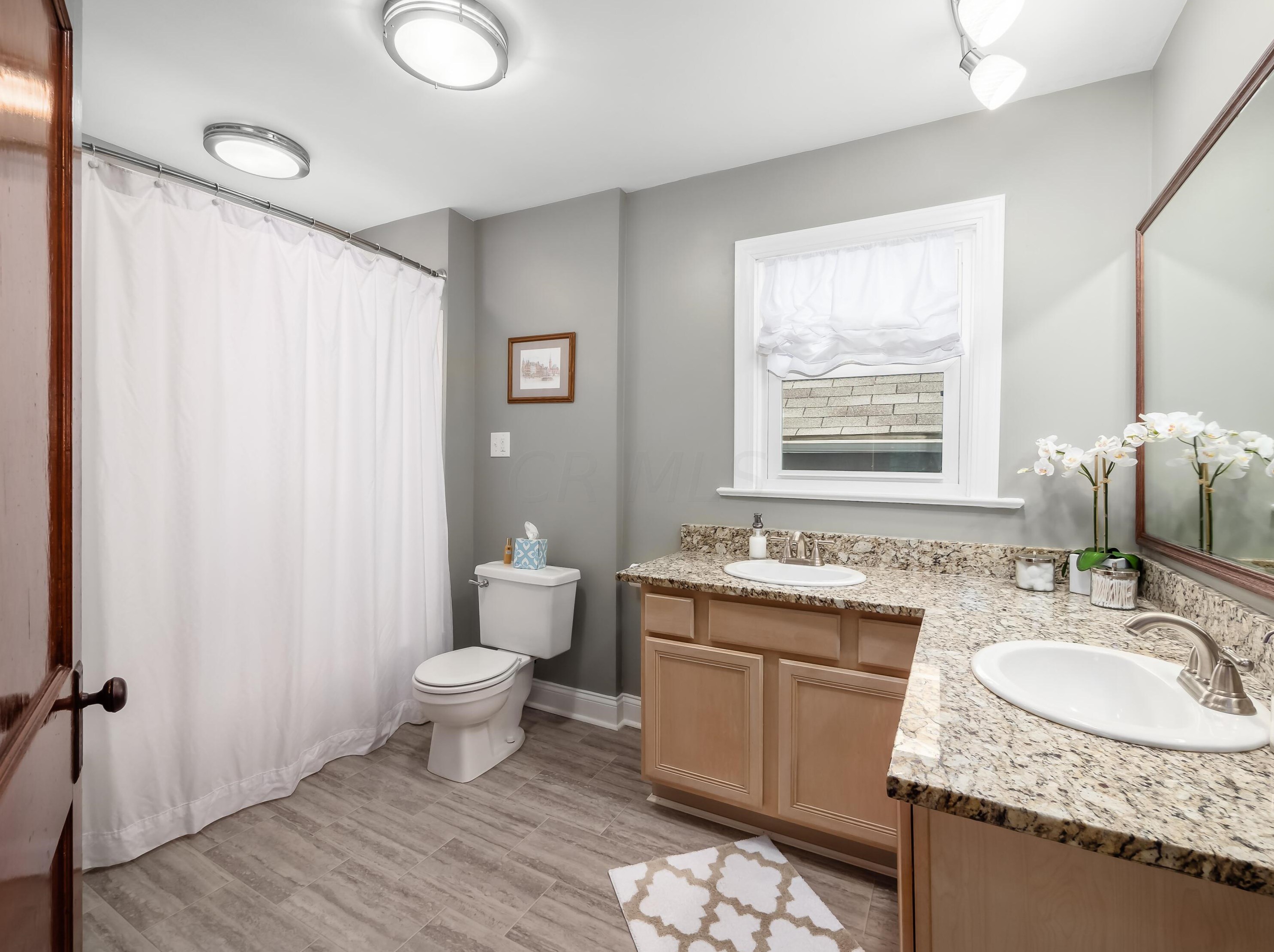 220 Mithoff St, Columbus OH 43206-3506 exterior