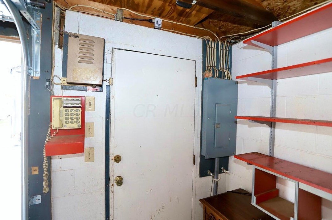 3278 Grasmere Ave, Columbus OH 43224-3307 exterior