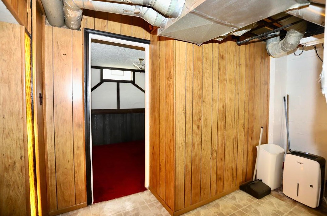 3278 Grasmere Ave, Columbus OH 43224-3307 exterior