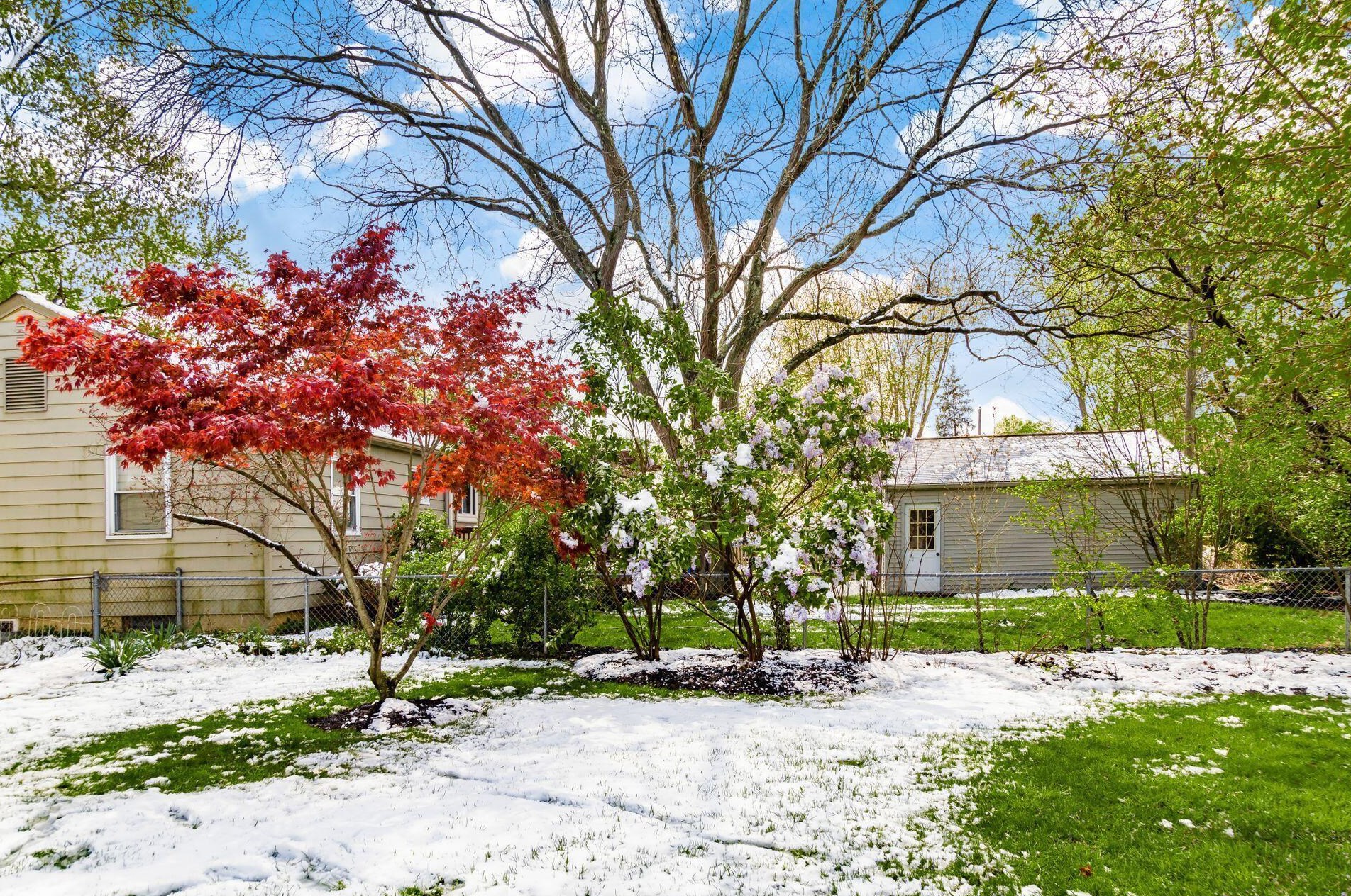 3259 Kenyon Rd, Columbus OH  43221-1809 exterior