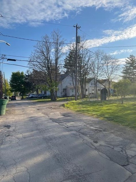 1871 Cleveland Ave, Columbus OH 43211-2565 exterior