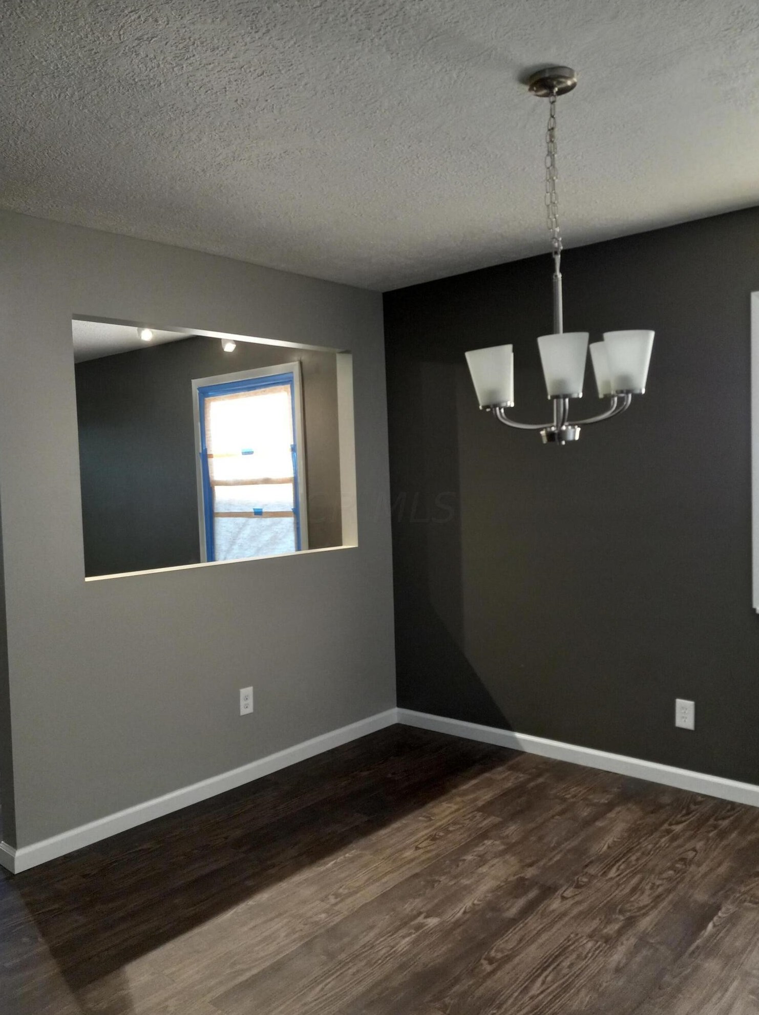 1596 Eastfield Dr, Columbus OH 43223-3713 exterior